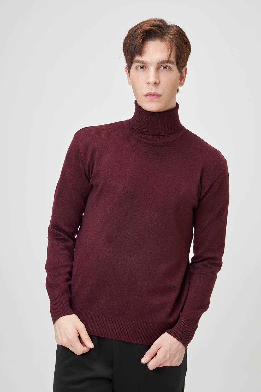 긴팔 티셔츠 모델 착용 이미지-S1L8