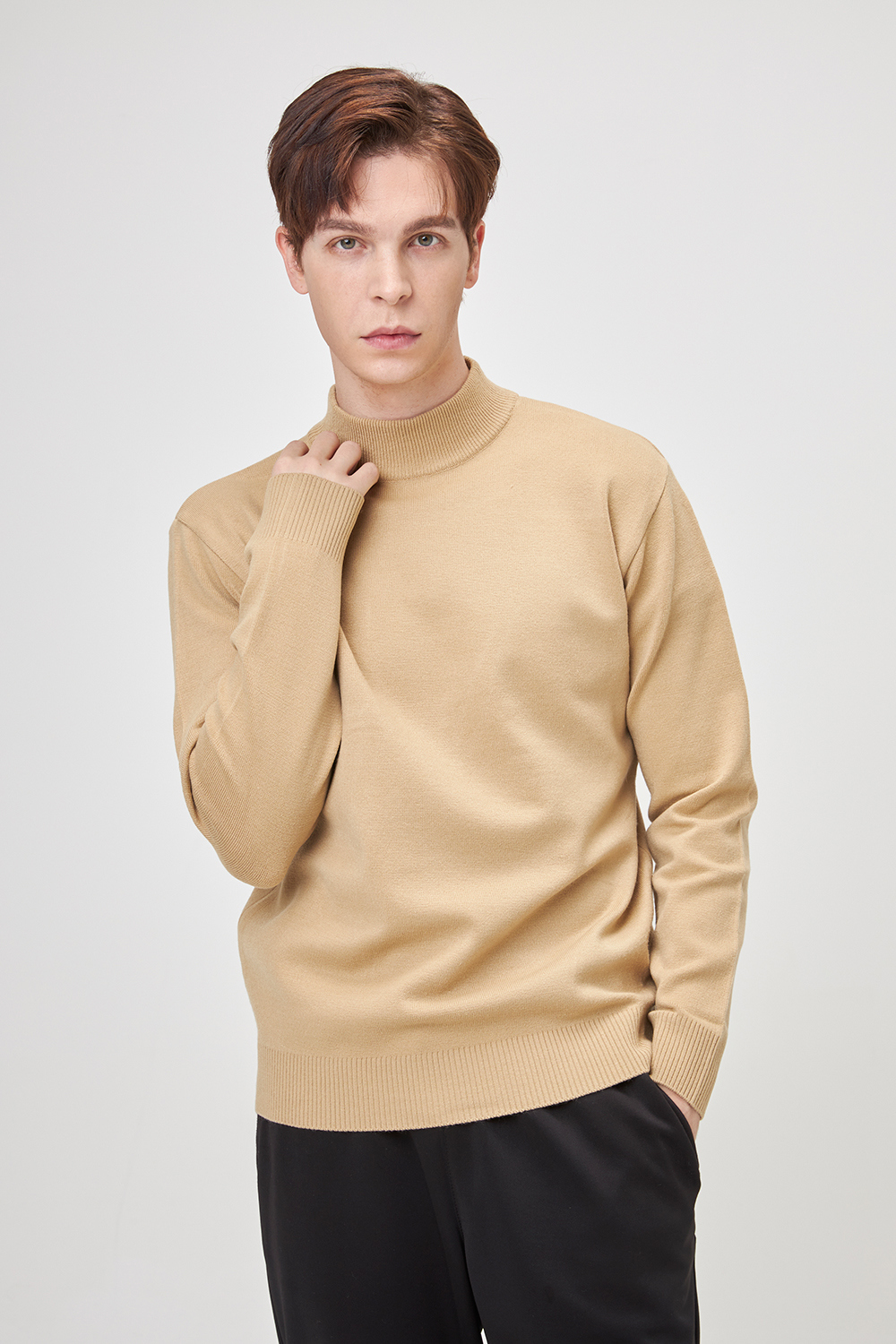 긴팔 티셔츠 모델 착용 이미지-S1L14