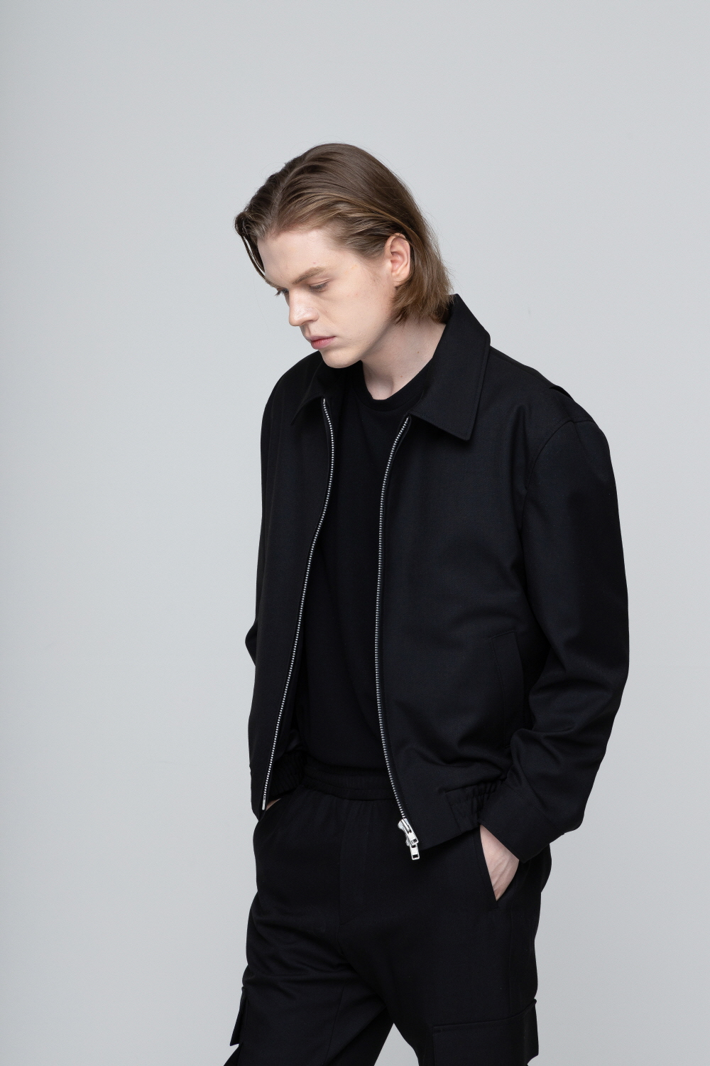 바지 모델 착용 이미지-S1L38