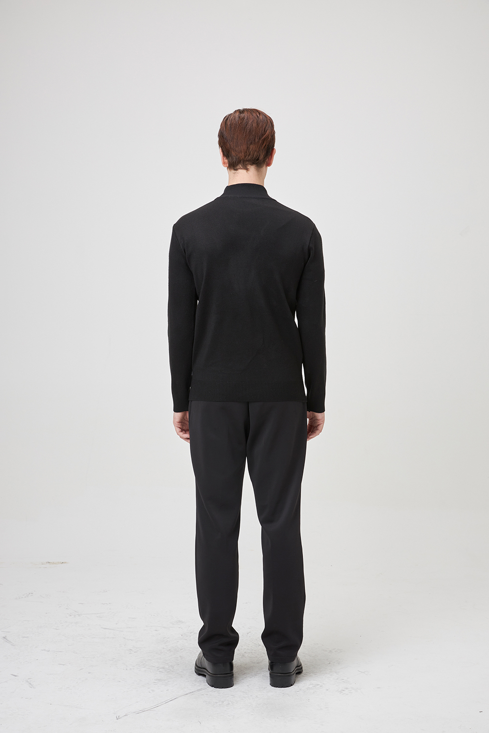 코트 모델 착용 이미지-S1L4