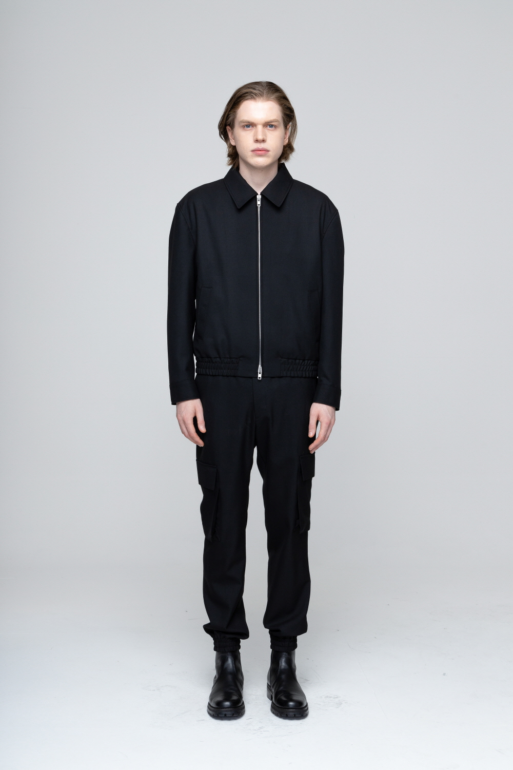 바지 모델 착용 이미지-S1L3