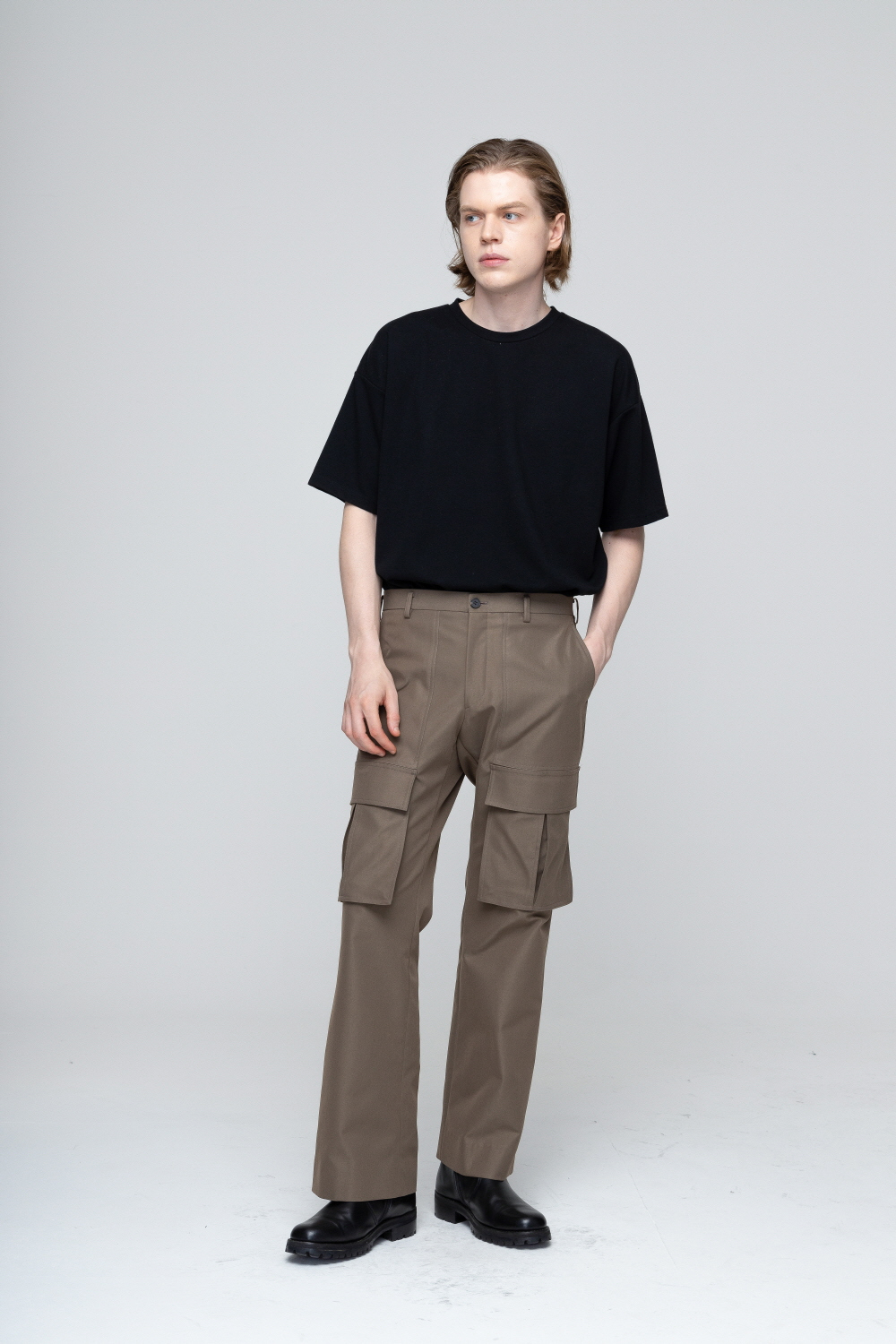 바지 모델 착용 이미지-S1L16