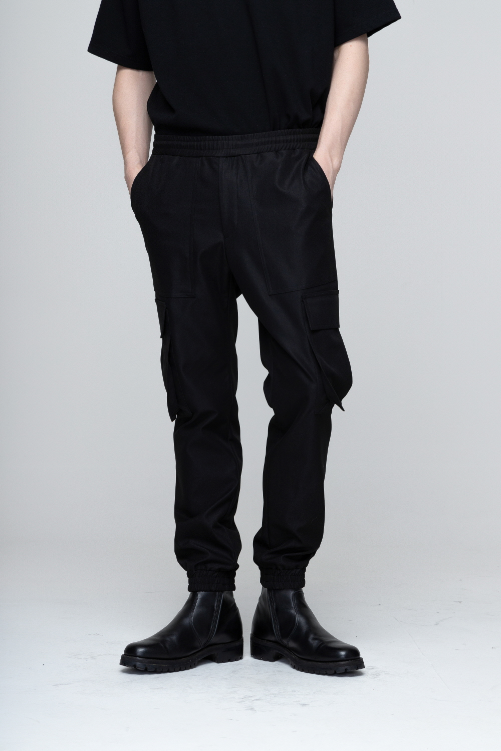 바지 모델 착용 이미지-S1L27