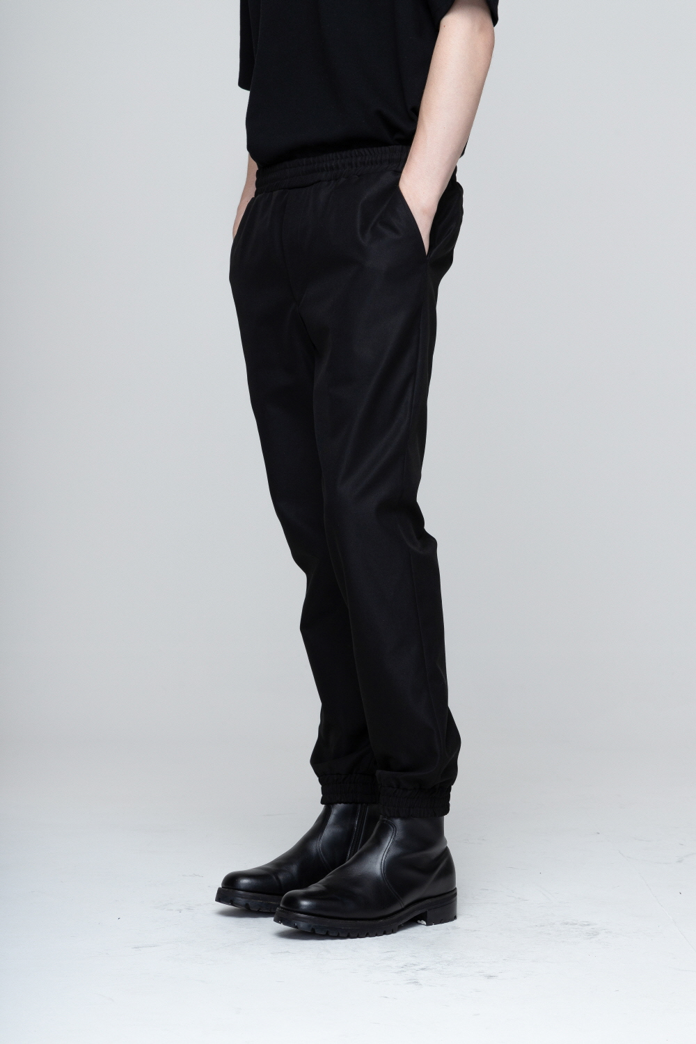 바지 모델 착용 이미지-S1L27