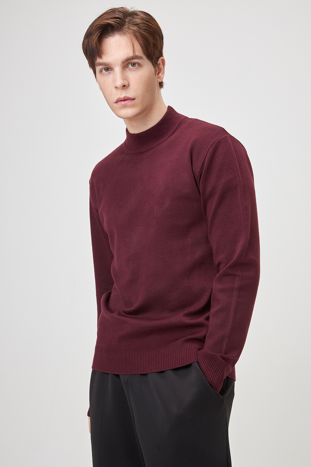 긴팔 티셔츠 모델 착용 이미지-S2L9