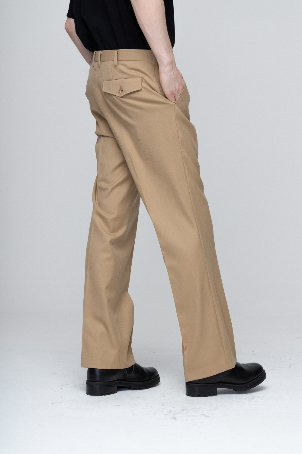 코트 모델 착용 이미지-S2L17