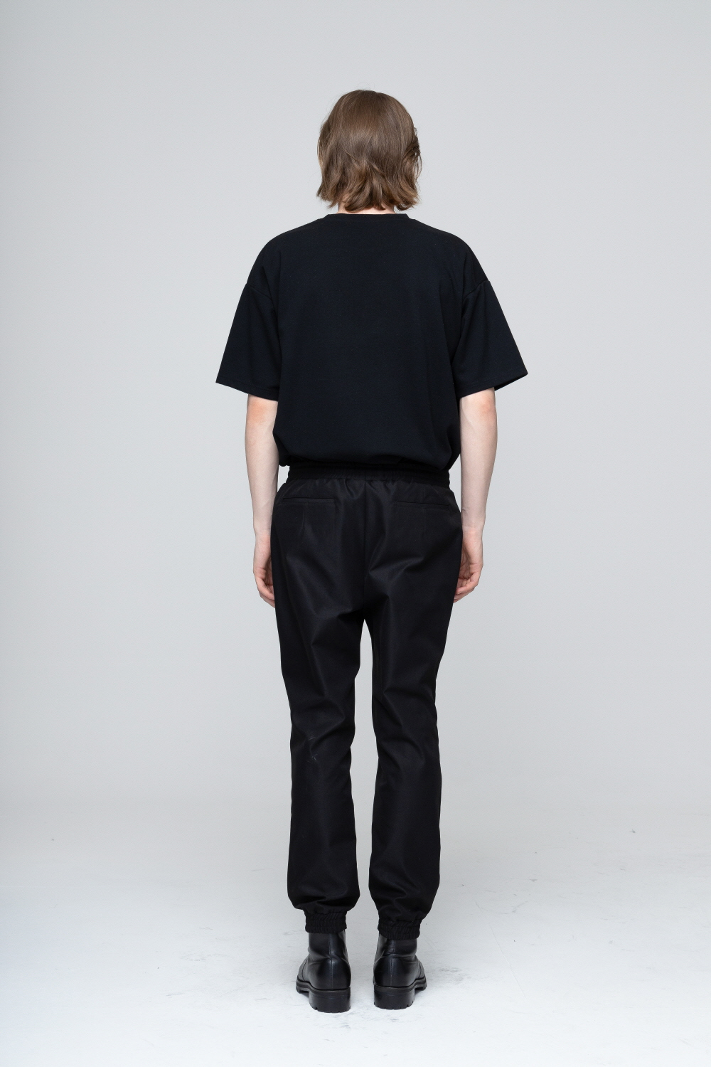 바지 모델 착용 이미지-S1L6