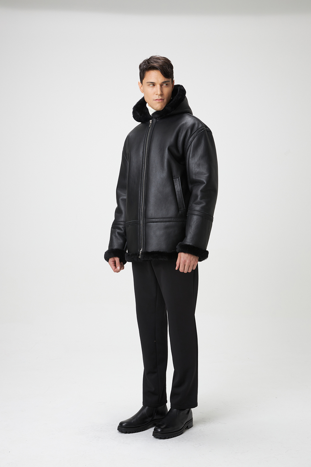 재킷 모델 착용 이미지-S5L10