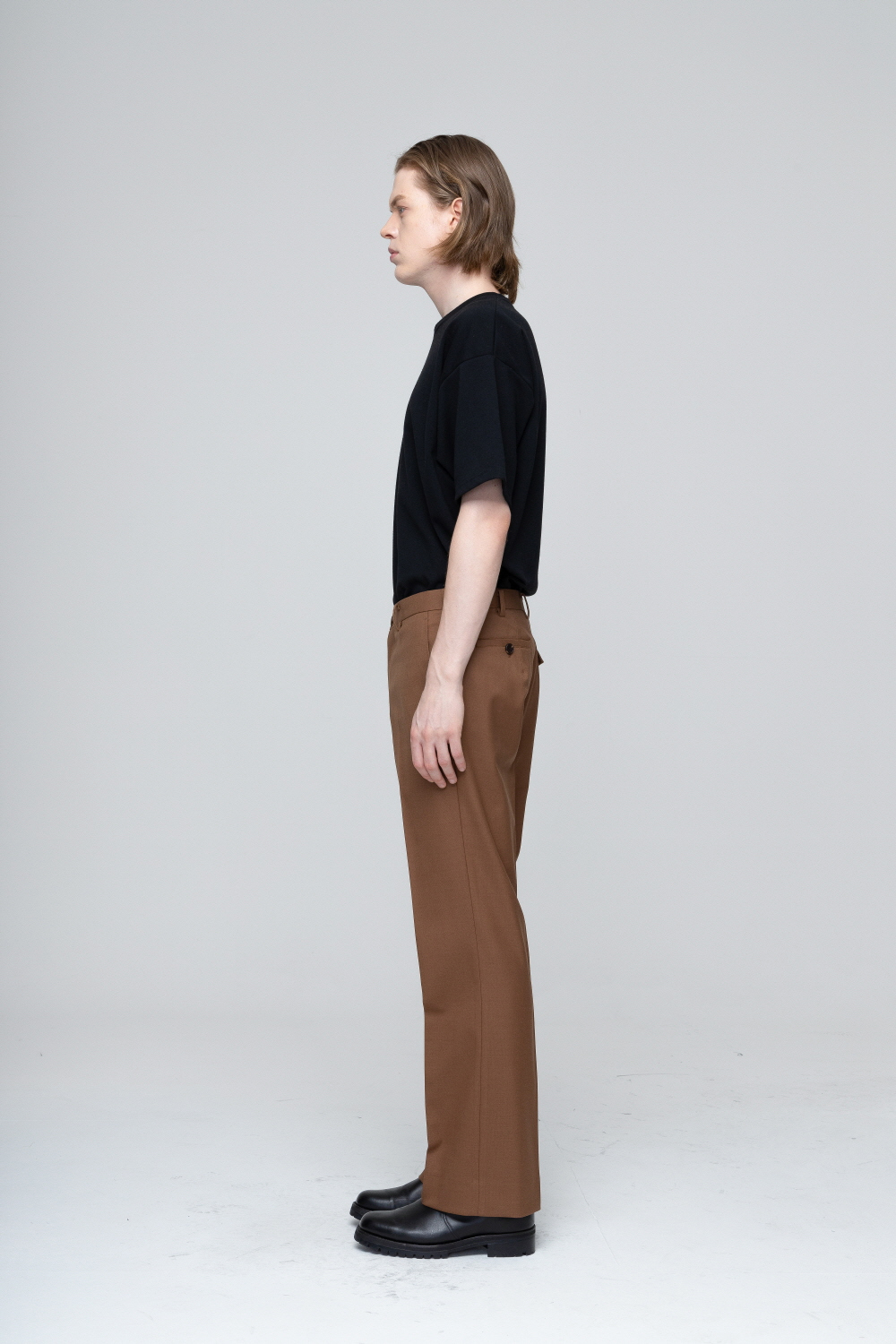 코트 모델 착용 이미지-S2L4