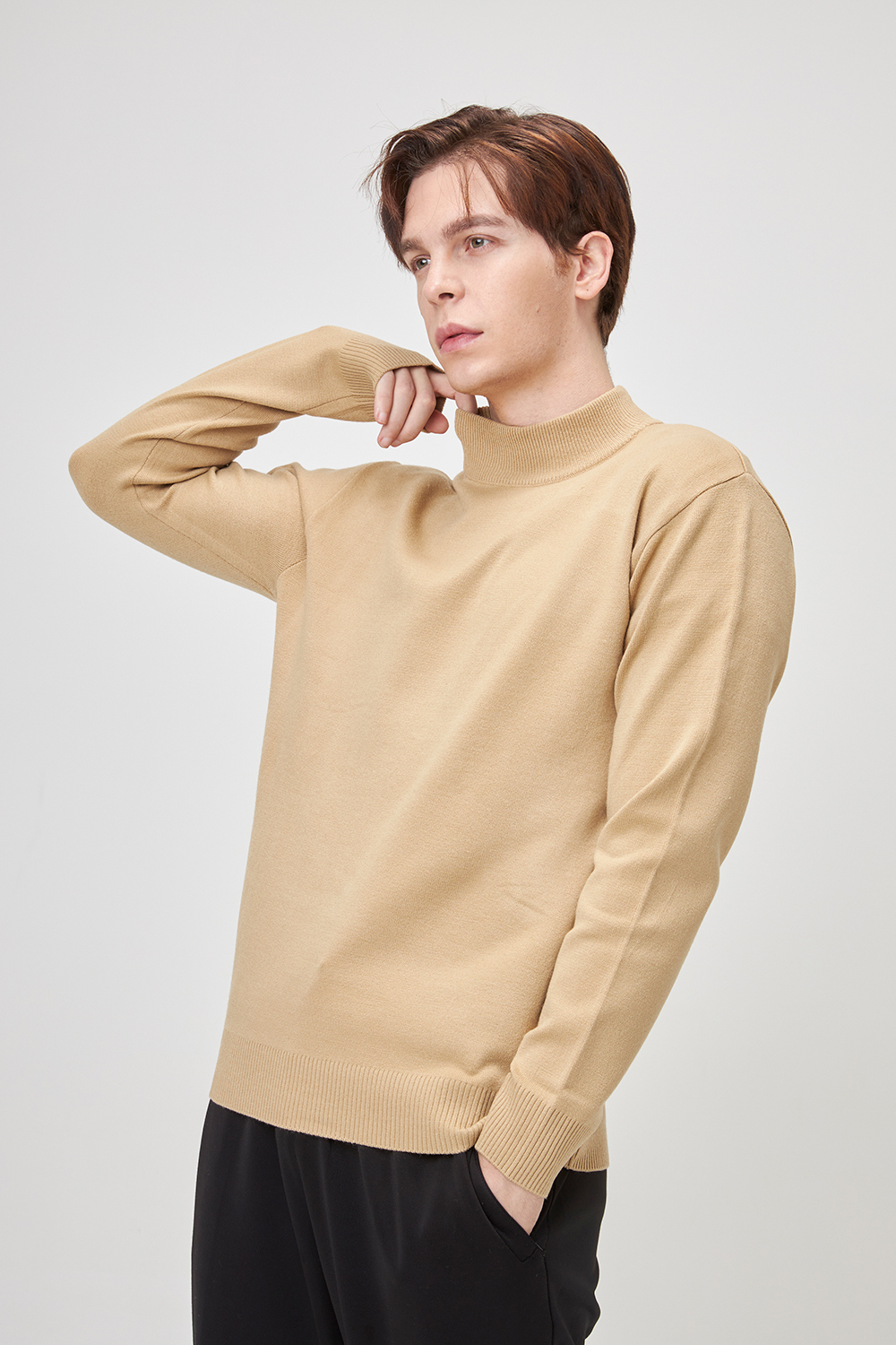 긴팔 티셔츠 모델 착용 이미지-S1L15