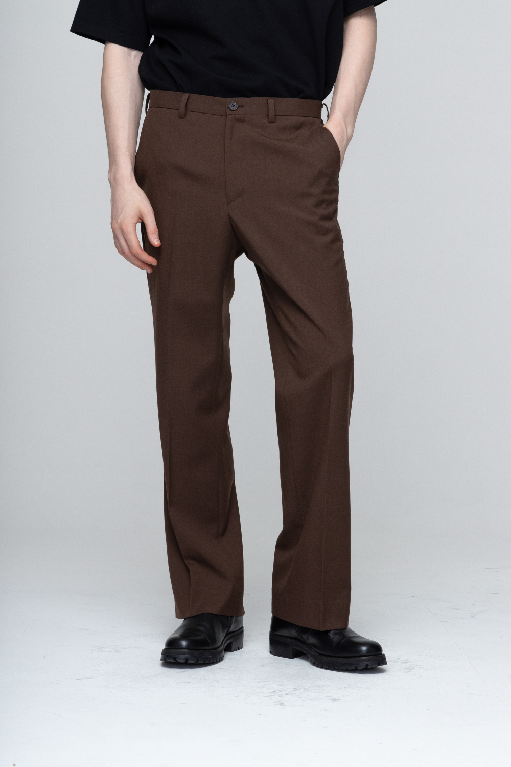 블레이저 모델 착용 이미지-S2L13