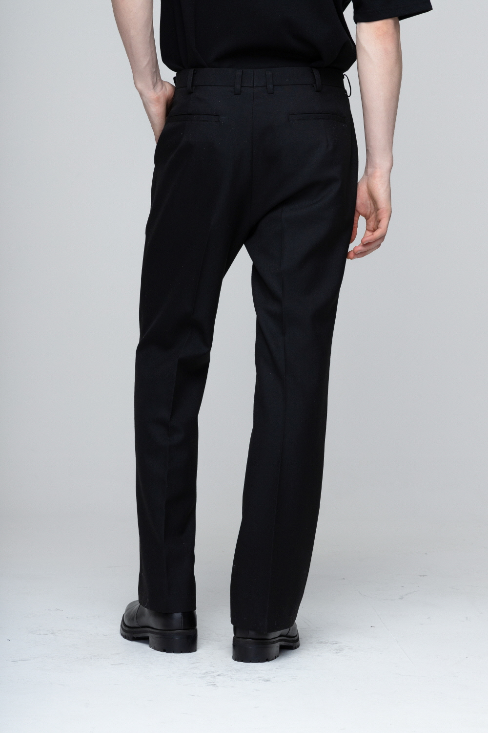 코트 모델 착용 이미지-S2L27