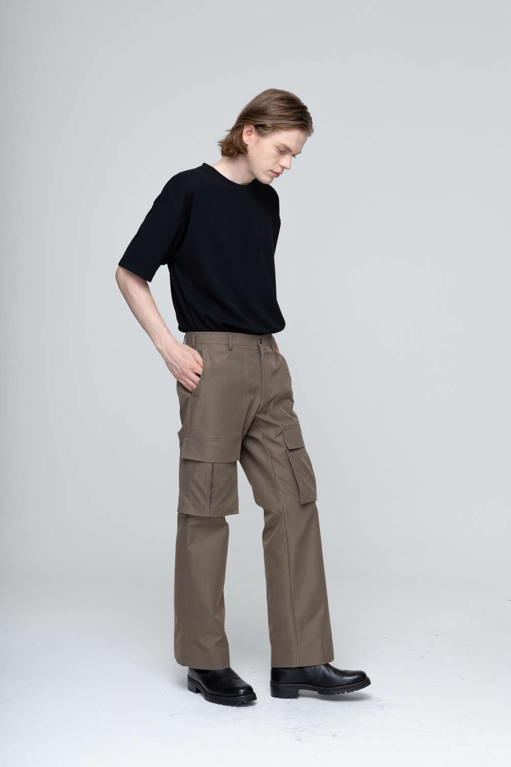 바지 모델 착용 이미지-S1L13