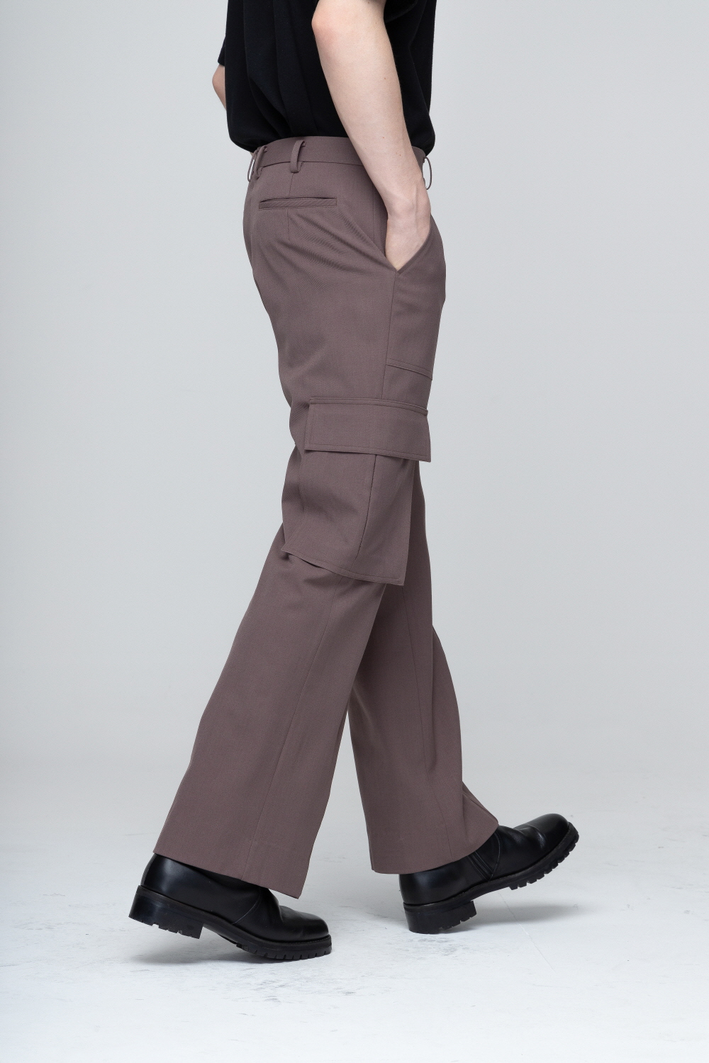 바지 모델 착용 이미지-S1L28