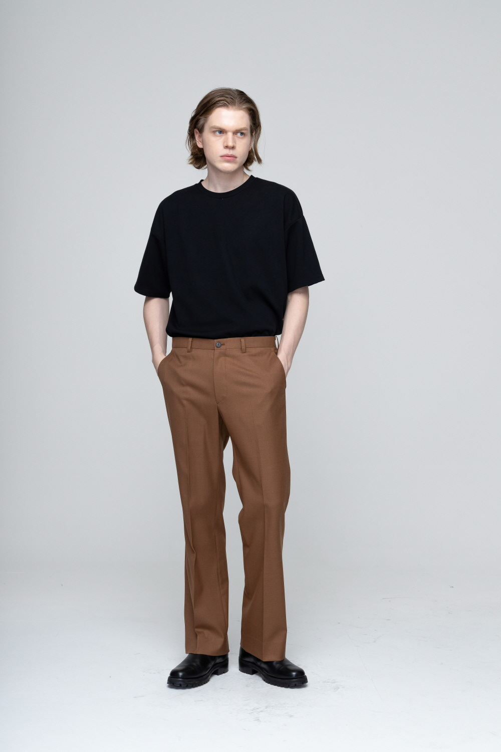 코트 모델 착용 이미지-S2L8