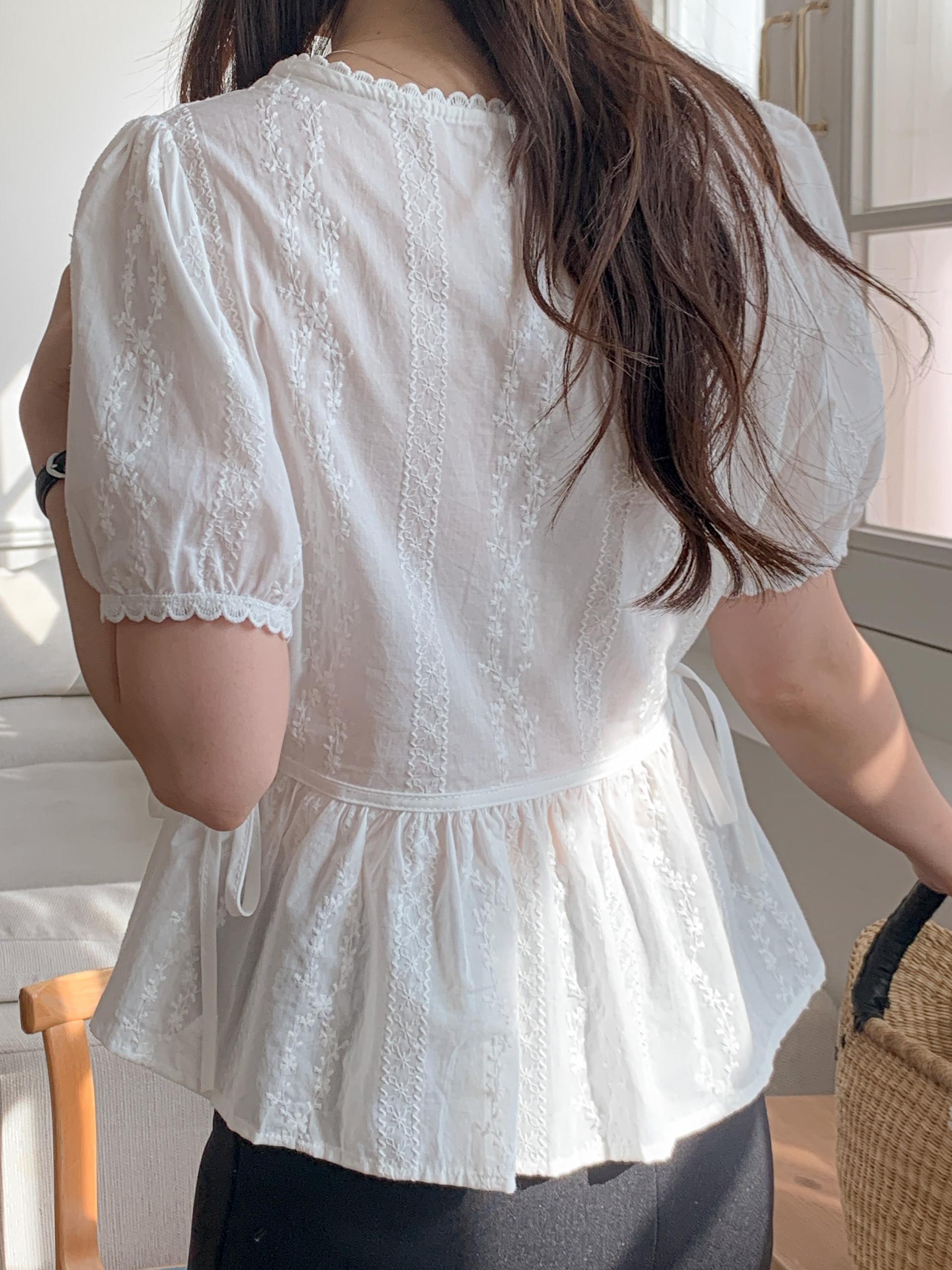 Sweet Lace Garden Blouse - 스위트 레이스 가든 블라우스