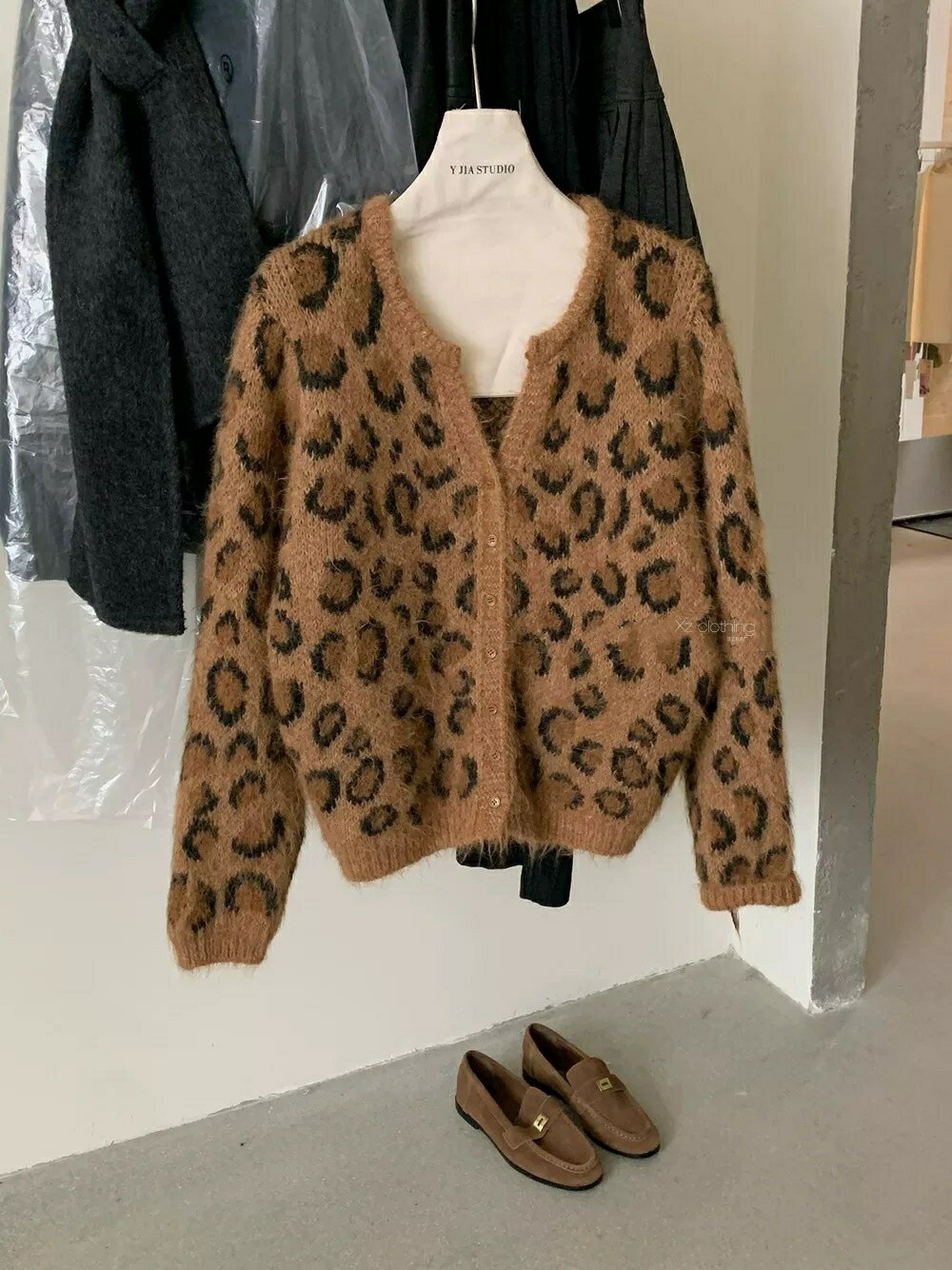 Fluffy Leopard Cardigan - 플러피 레오파드 가디건