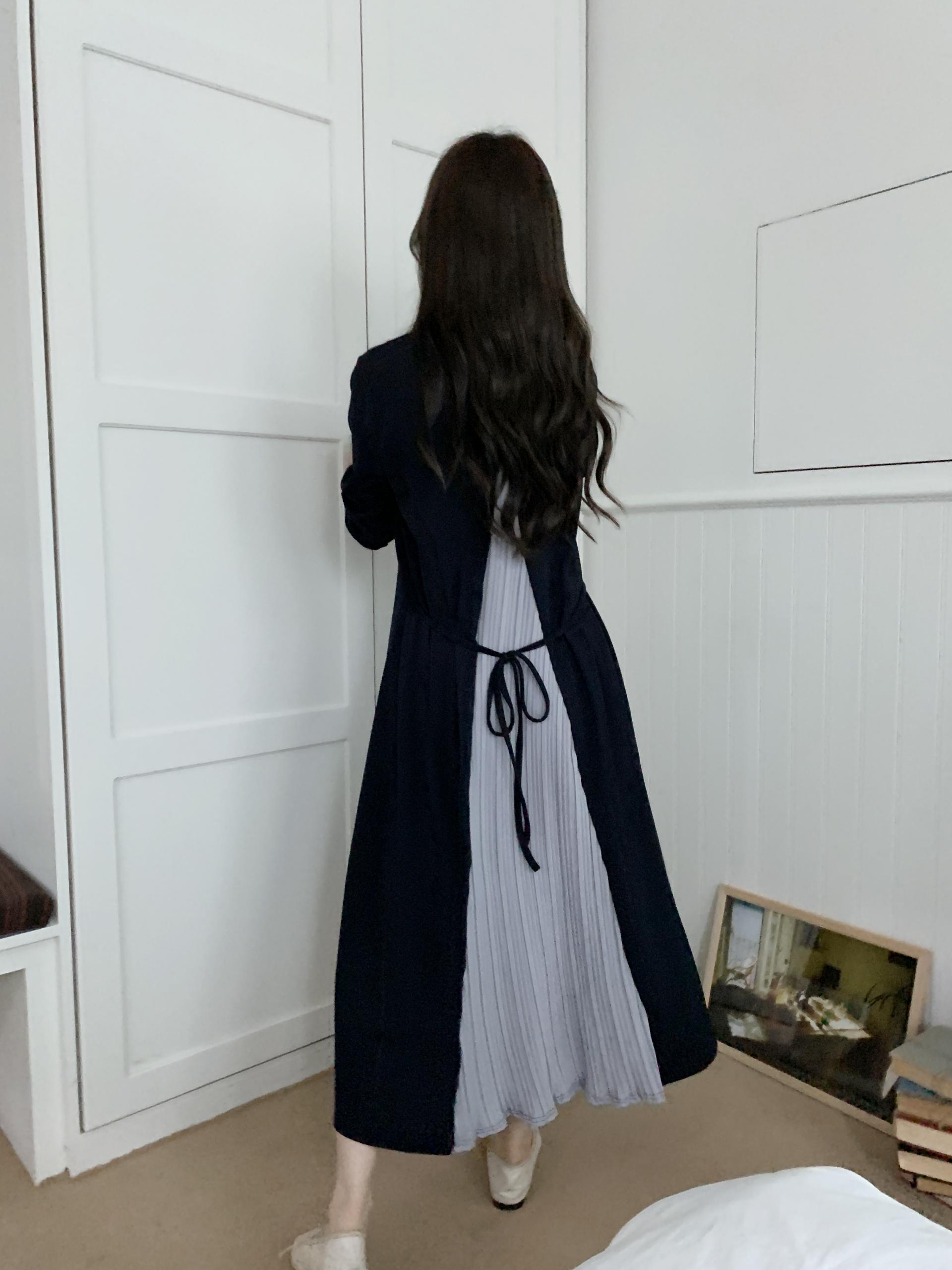 Pleated Back Ribbon Dress - 플리츠 백 리본 원피스
