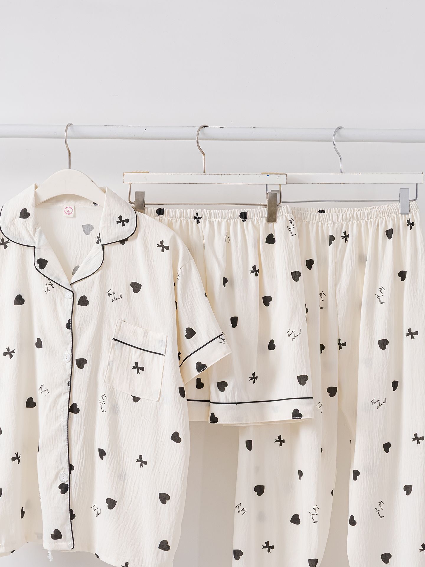 Sweet Heart 3-Piece Pajama Set - 스위트 하트 3종 파자마 세트