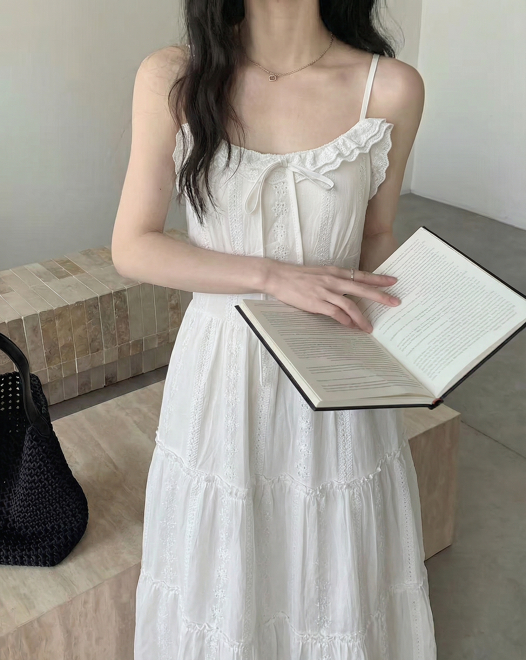 Feminine Bow Eyelet Tiered Dress - 페미닌 보우 아일렛 티어드 원피스