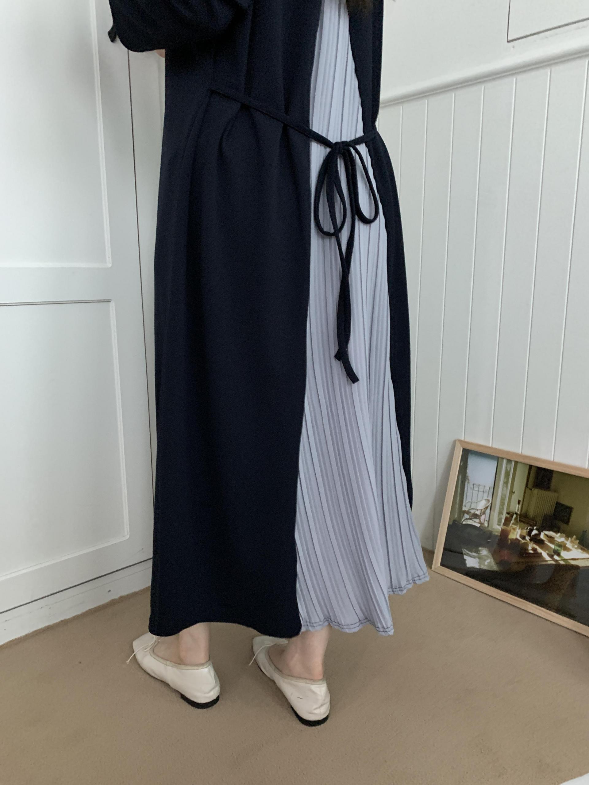 Pleated Back Ribbon Dress - 플리츠 백 리본 원피스