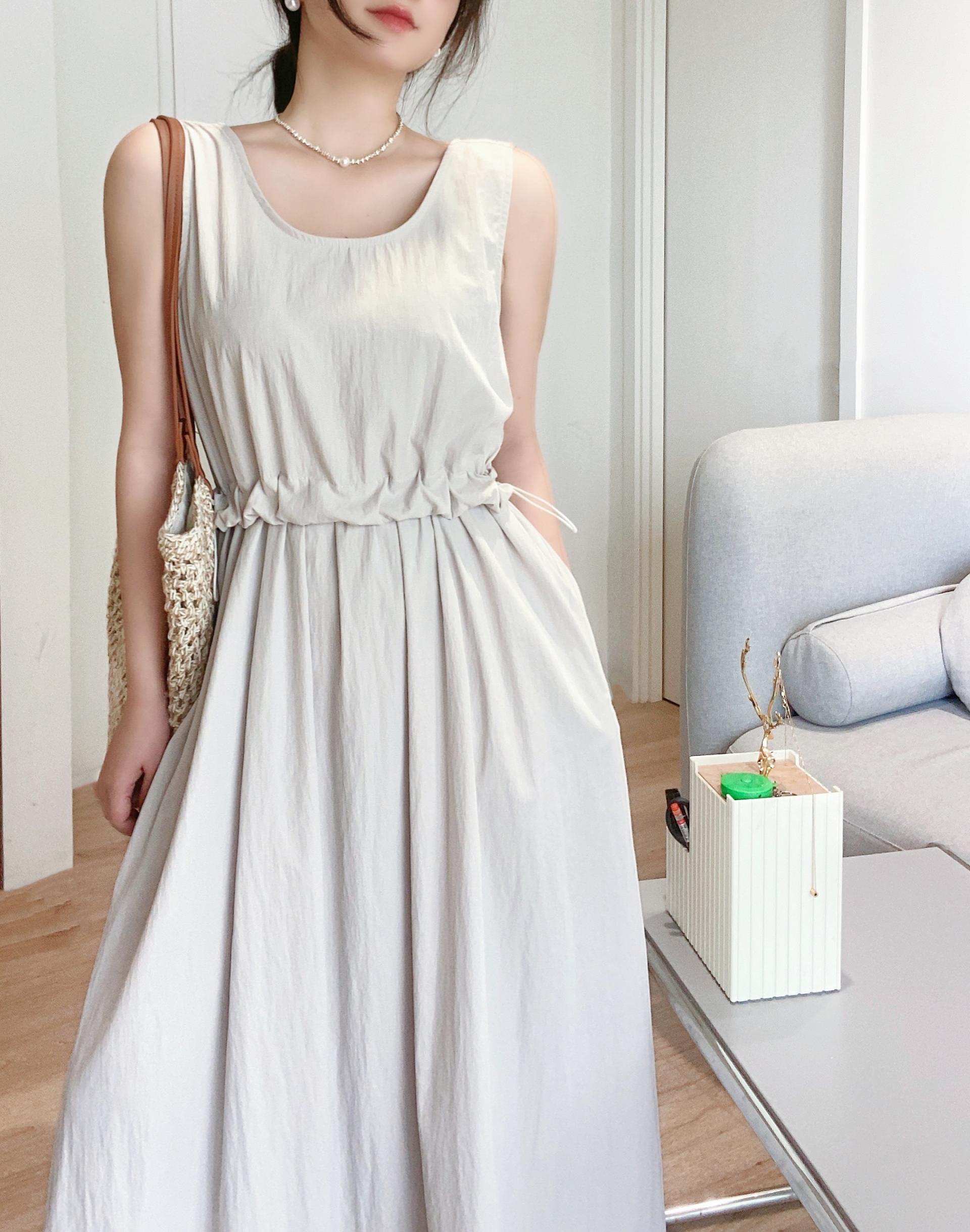 Soft Shirring Sleeveless Dress - 소프트 셔링 슬리브리스 원피스 🤍