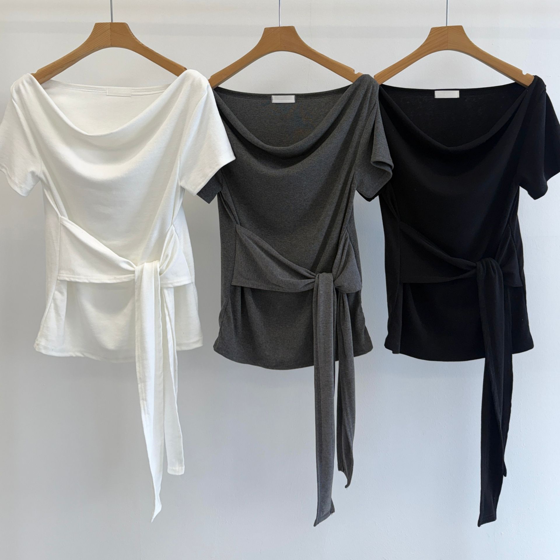 Daily Drape Side Ribbon Tee - 데일리 드레이프 사이드 리본 티