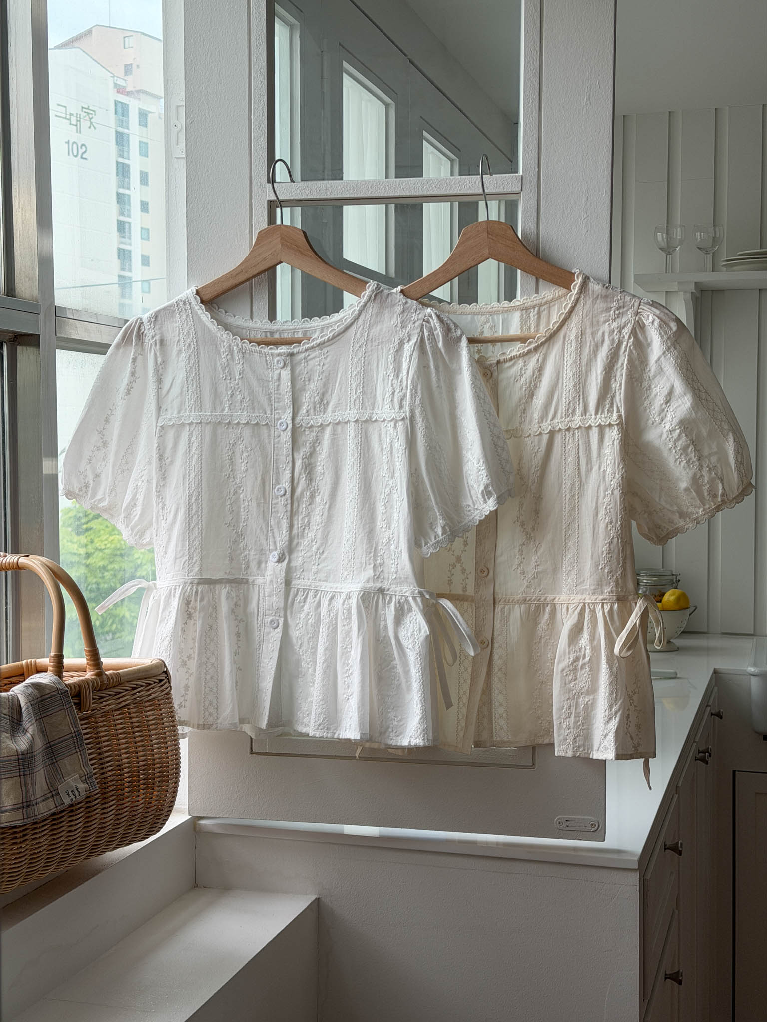 Sweet Lace Garden Blouse - 스위트 레이스 가든 블라우스