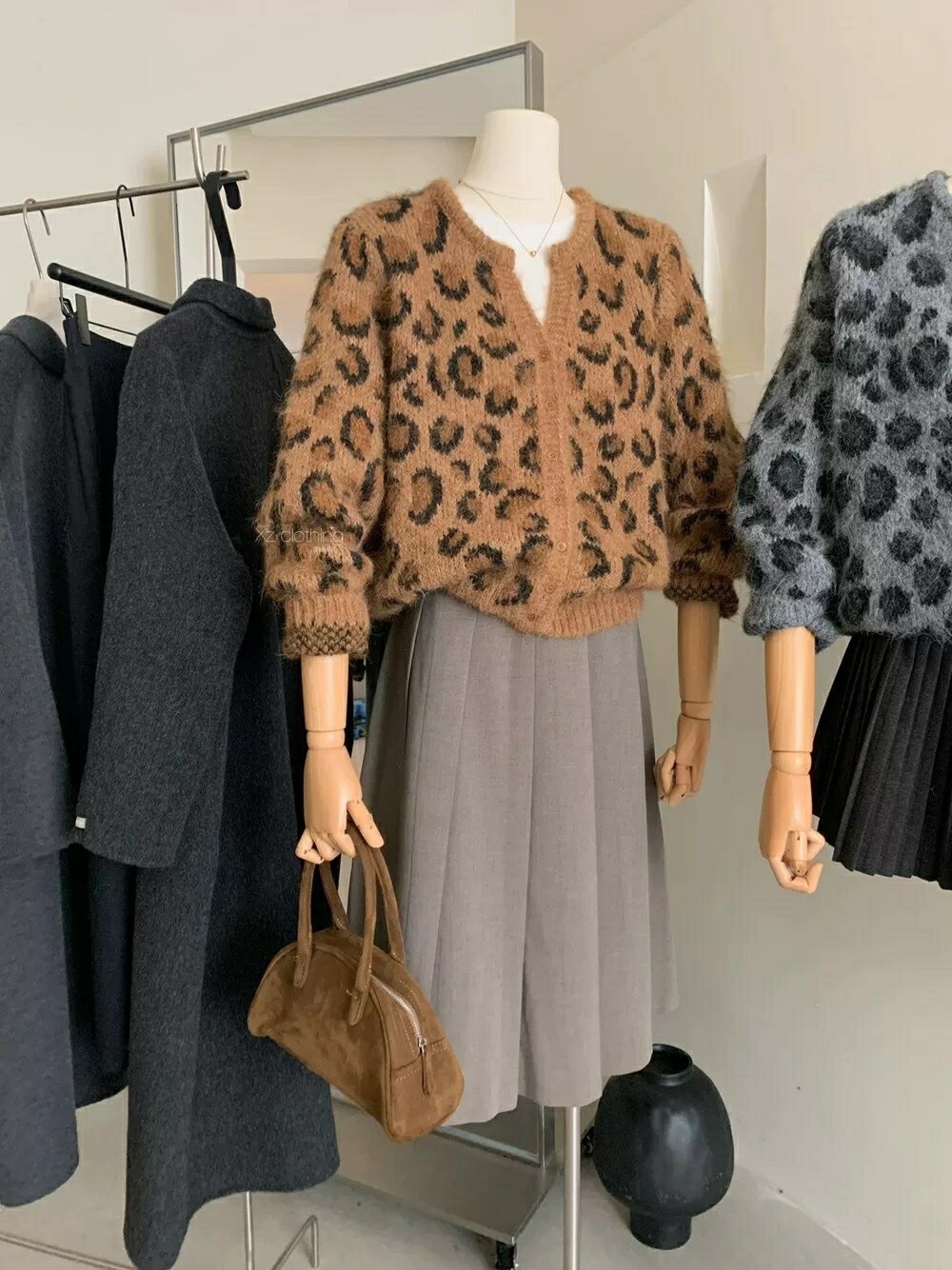Fluffy Leopard Cardigan - 플러피 레오파드 가디건