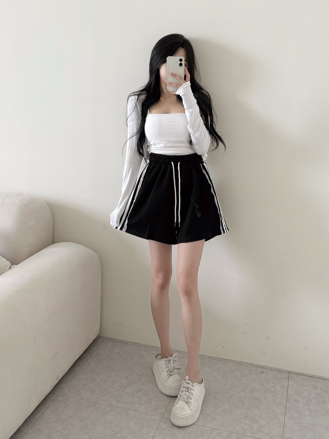 Lace Stripe Easy Shorts - 레이스 스트라이프 이지 쇼츠