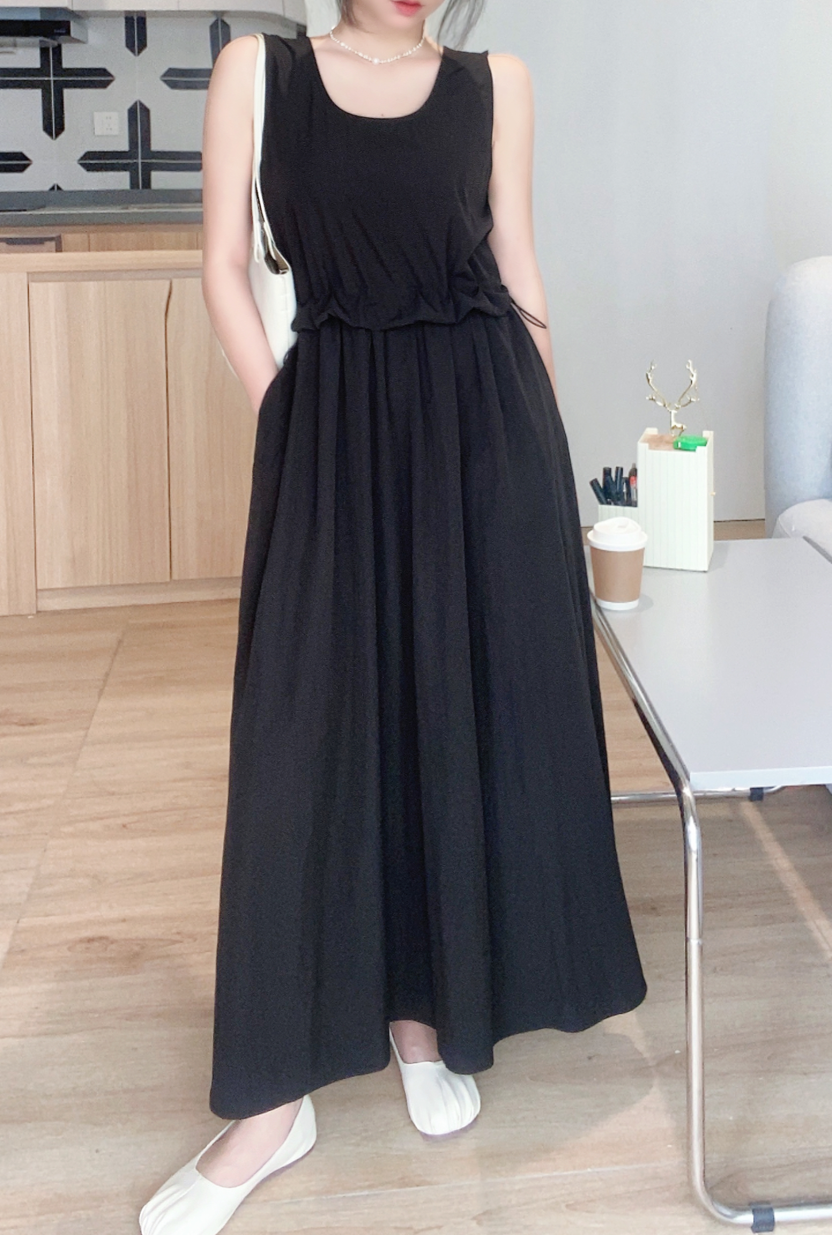 Soft Shirring Sleeveless Dress - 소프트 셔링 슬리브리스 원피스 🤍