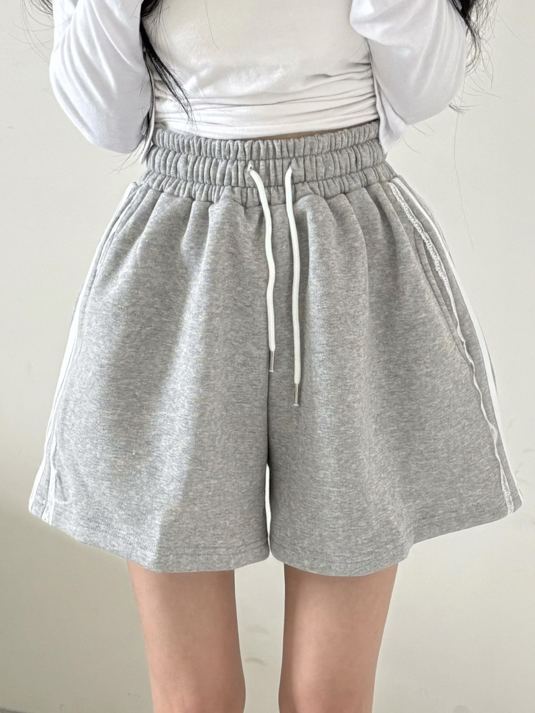 Lace Stripe Easy Shorts - 레이스 스트라이프 이지 쇼츠