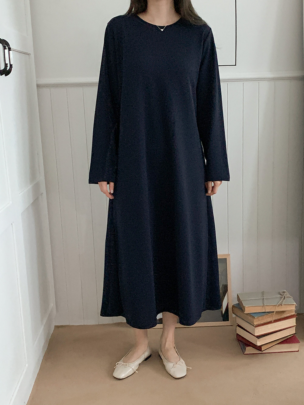 Pleated Back Ribbon Dress - 플리츠 백 리본 원피스