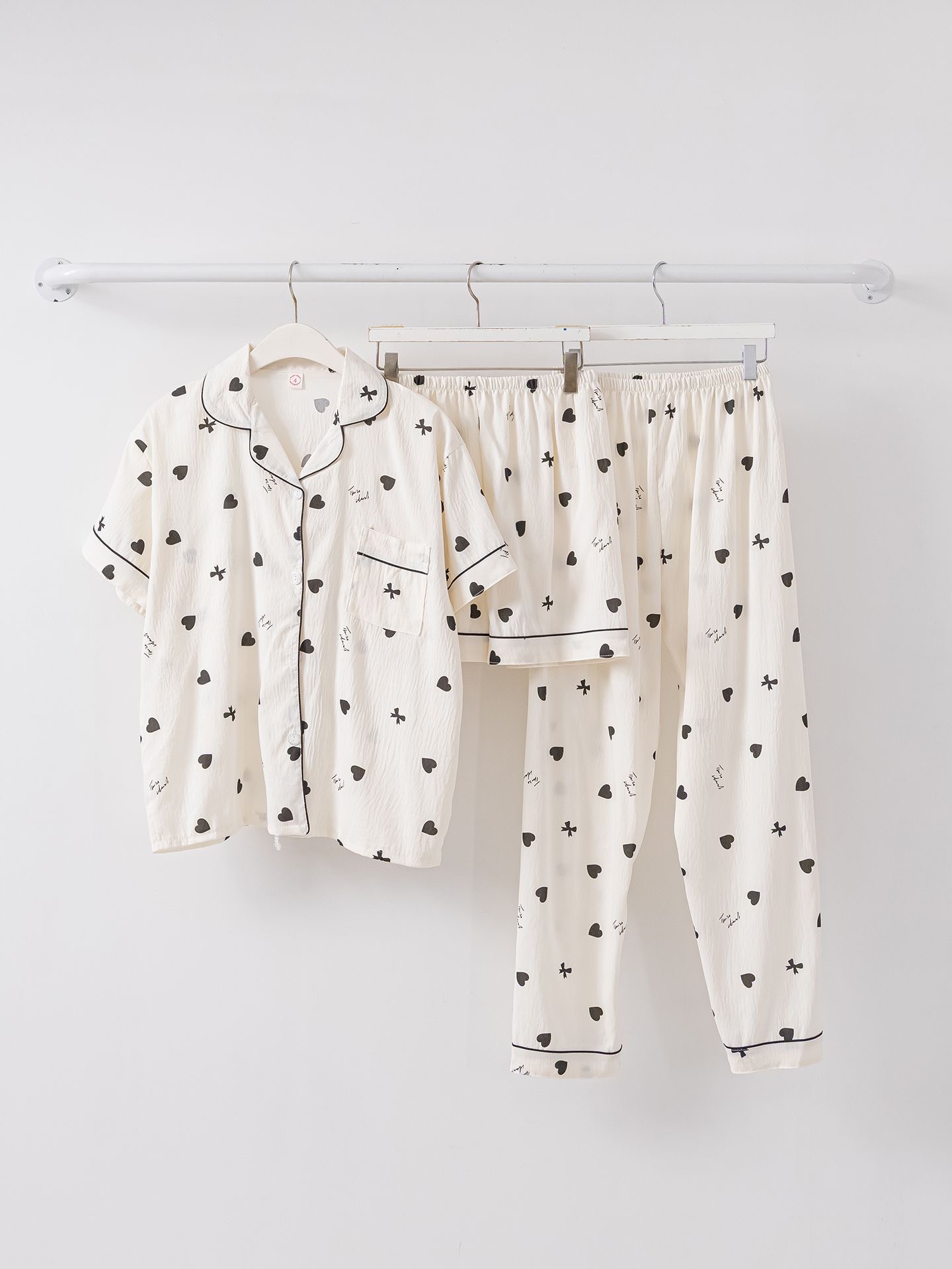 Sweet Heart 3-Piece Pajama Set - 스위트 하트 3종 파자마 세트