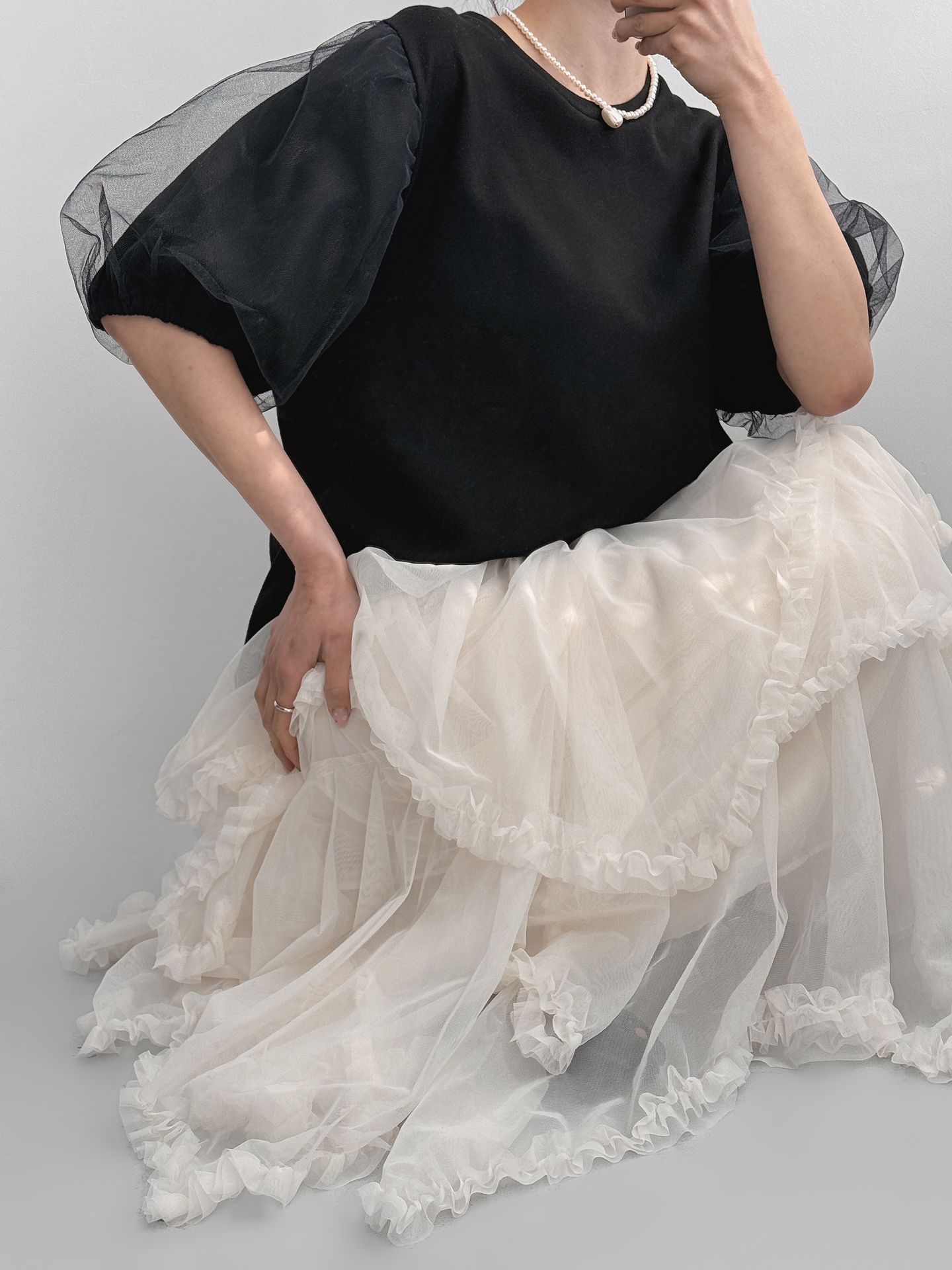 Soft Muse Organza Sleeve Top - 소프트 뮤즈 오간자 슬리브 탑(국내제작)