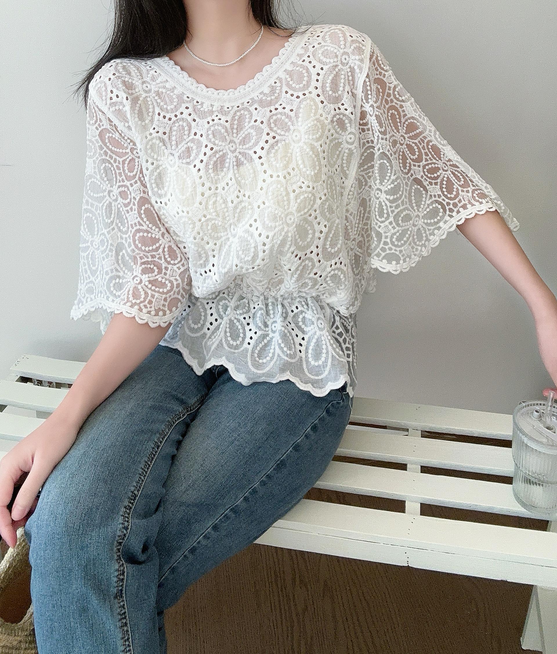 Soft Daisy Wing Blouse - 소프트 데이지 윙 블라우스