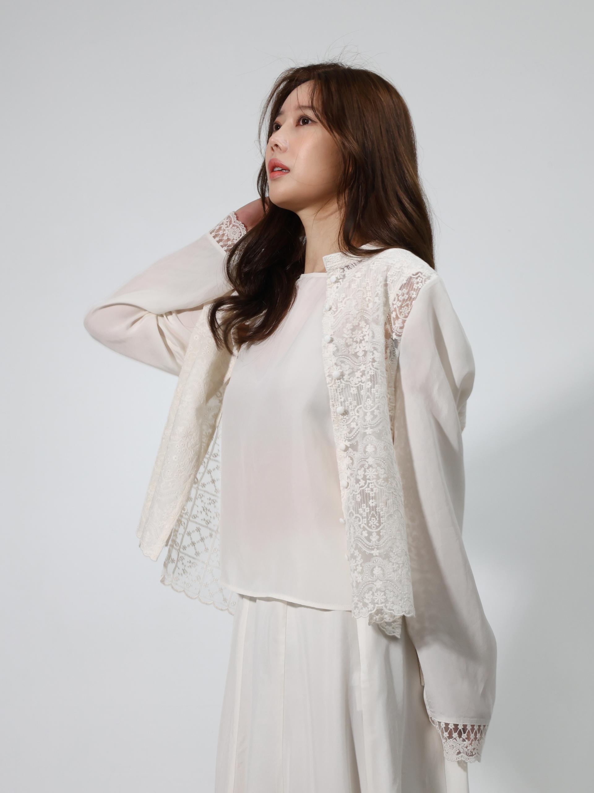 Poet Lace Blouse ( 포엣 레이스 블라우스 )