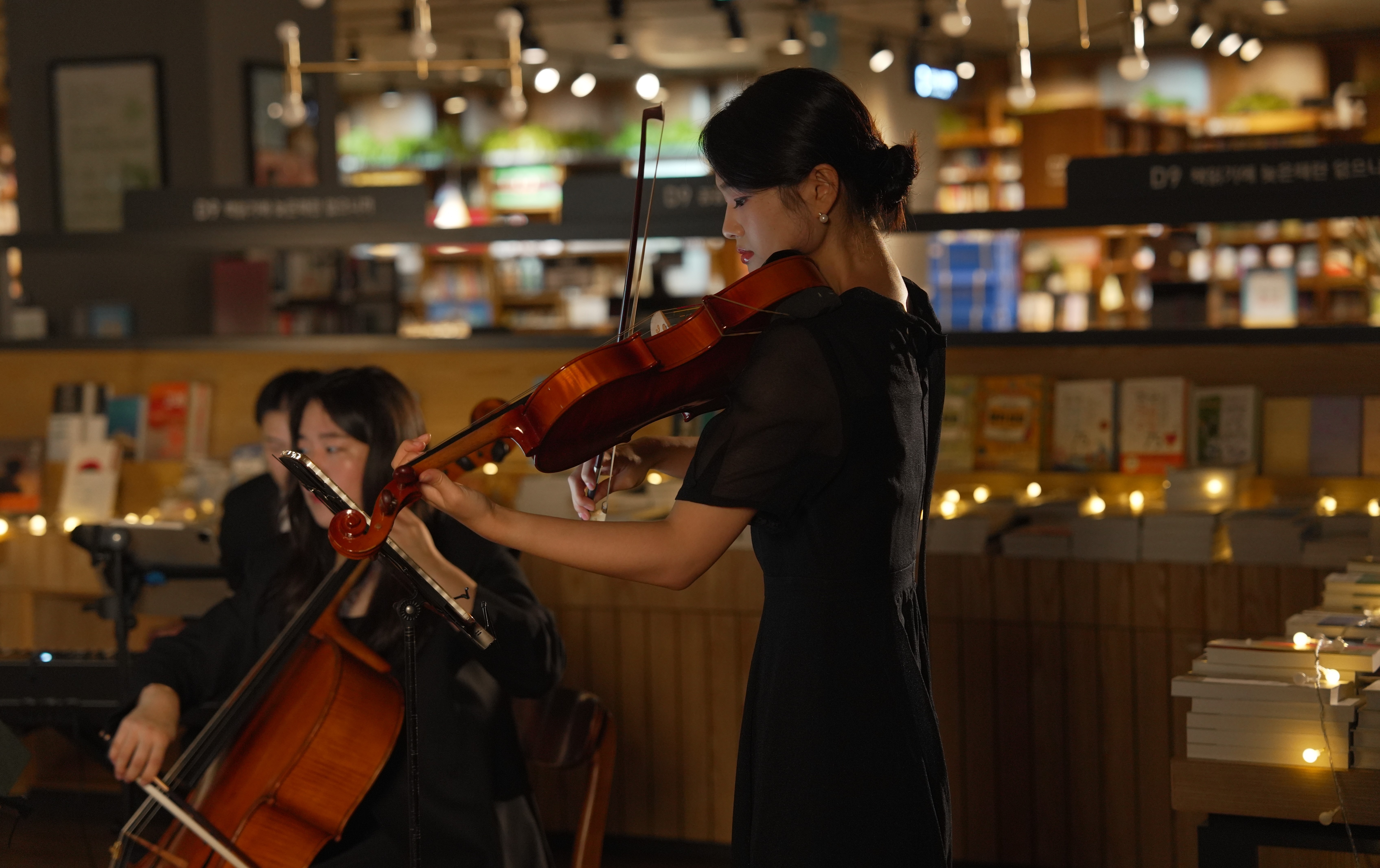 [천안] (심야서점음악회) 10월의 어느 멋진 밤
