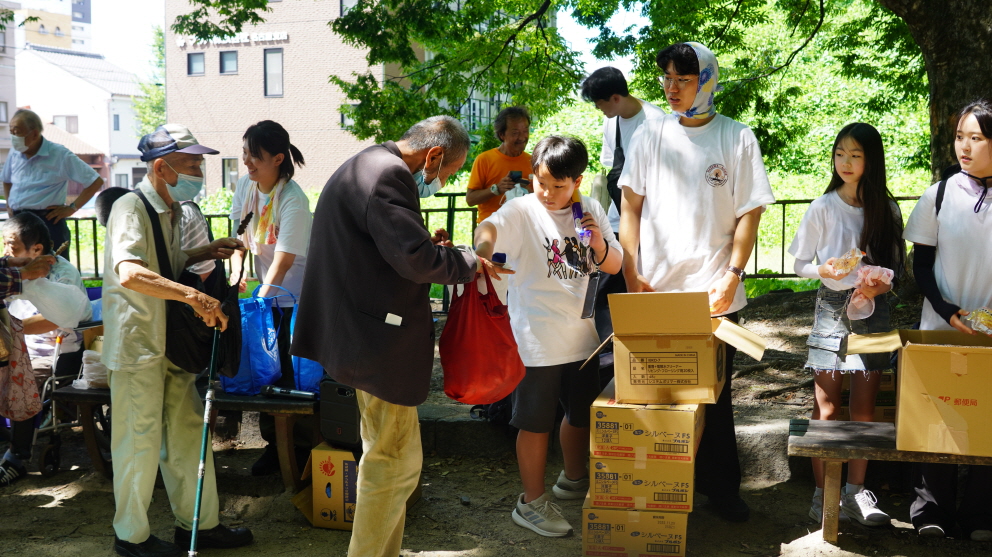 eb26570adbbee.jpg