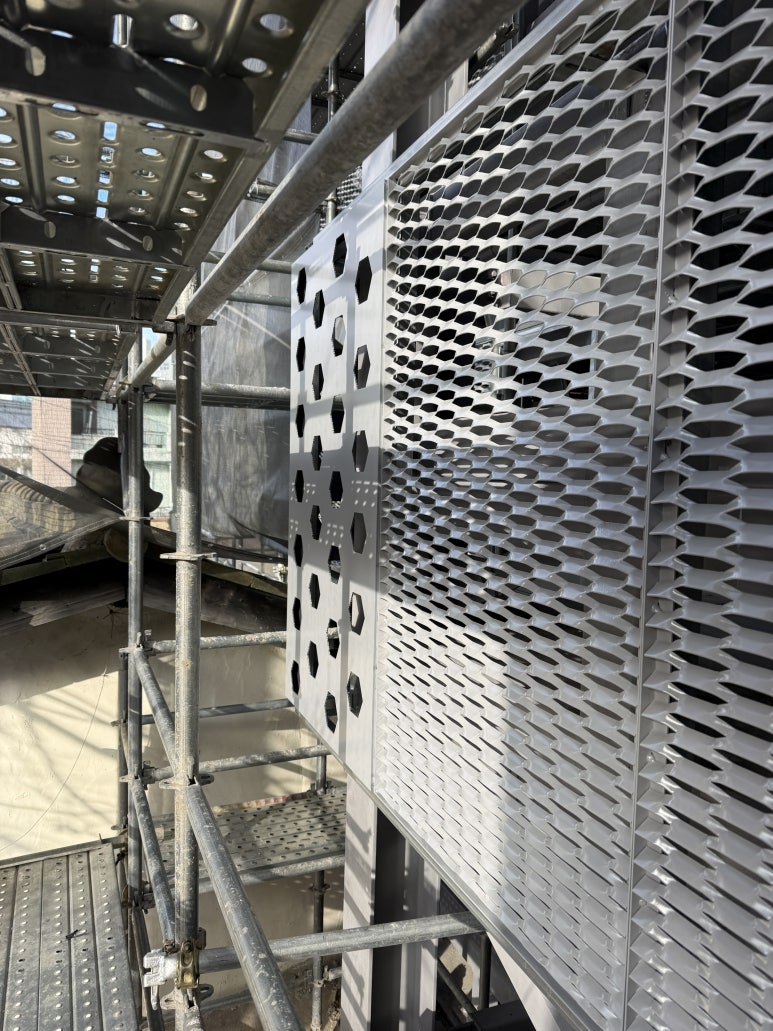 c4d3916f07dc4.png
