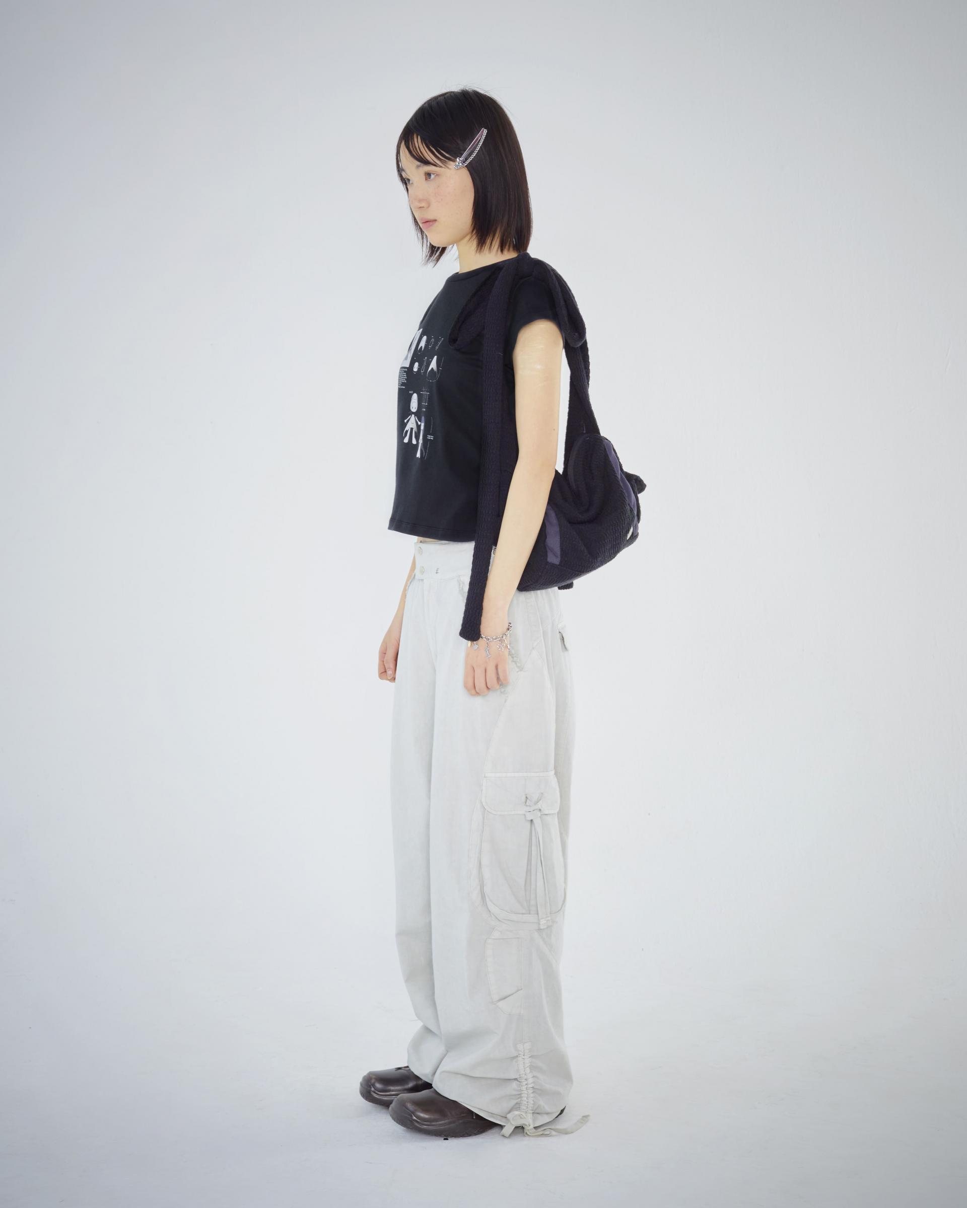 MUSINSA公式 | COYSEIO FLOWER CHAIN PIN CHROME