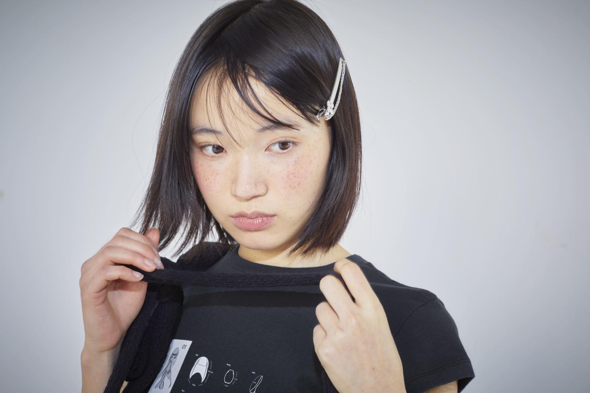 【COYSEIO】 FLOWER CHAIN PIN CHROME ★送料・関税込★ MUSINSA公式 | COYSEIO FLOWER CHAIN PIN CHROME