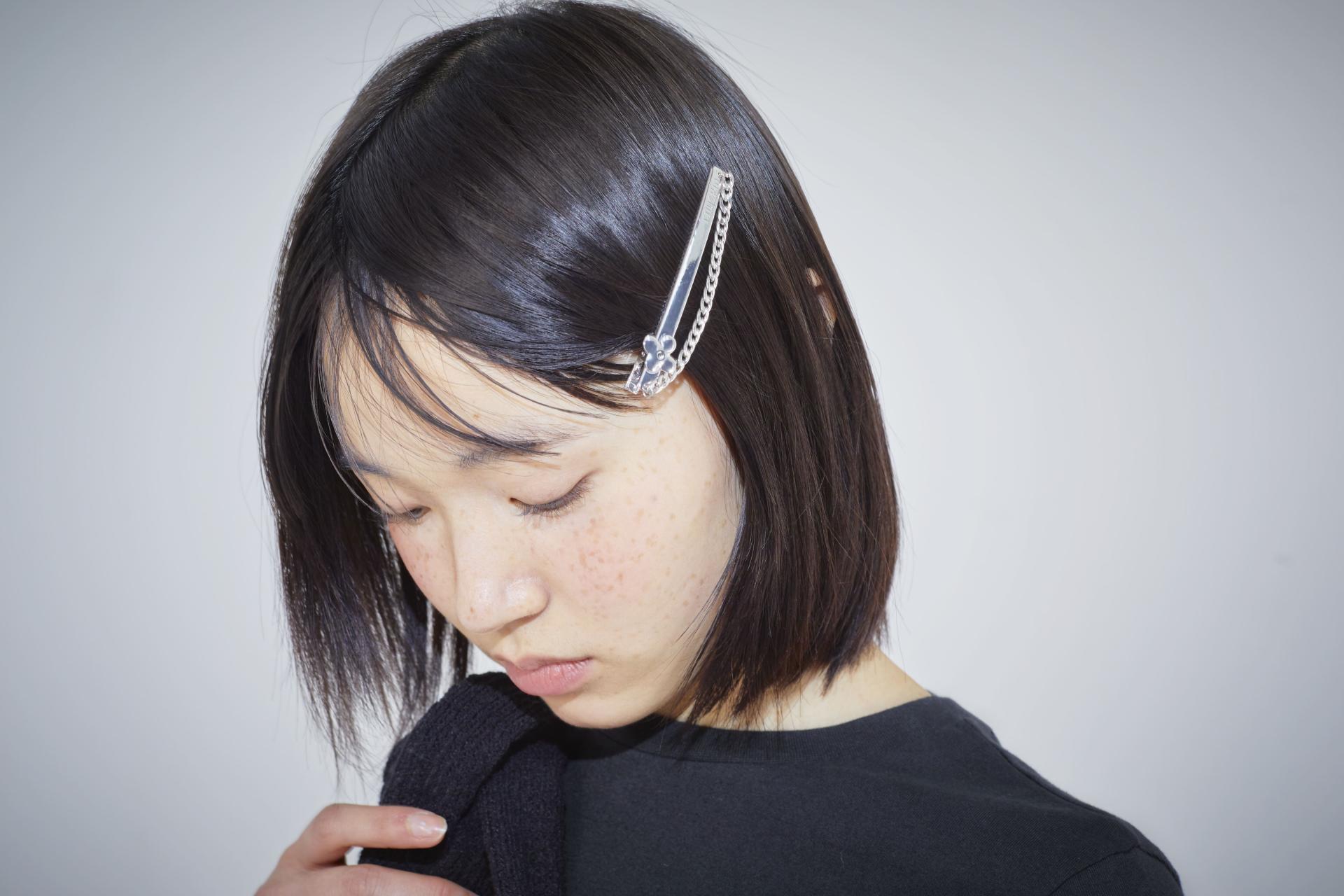MUSINSA公式 | COYSEIO FLOWER CHAIN PIN CHROME
