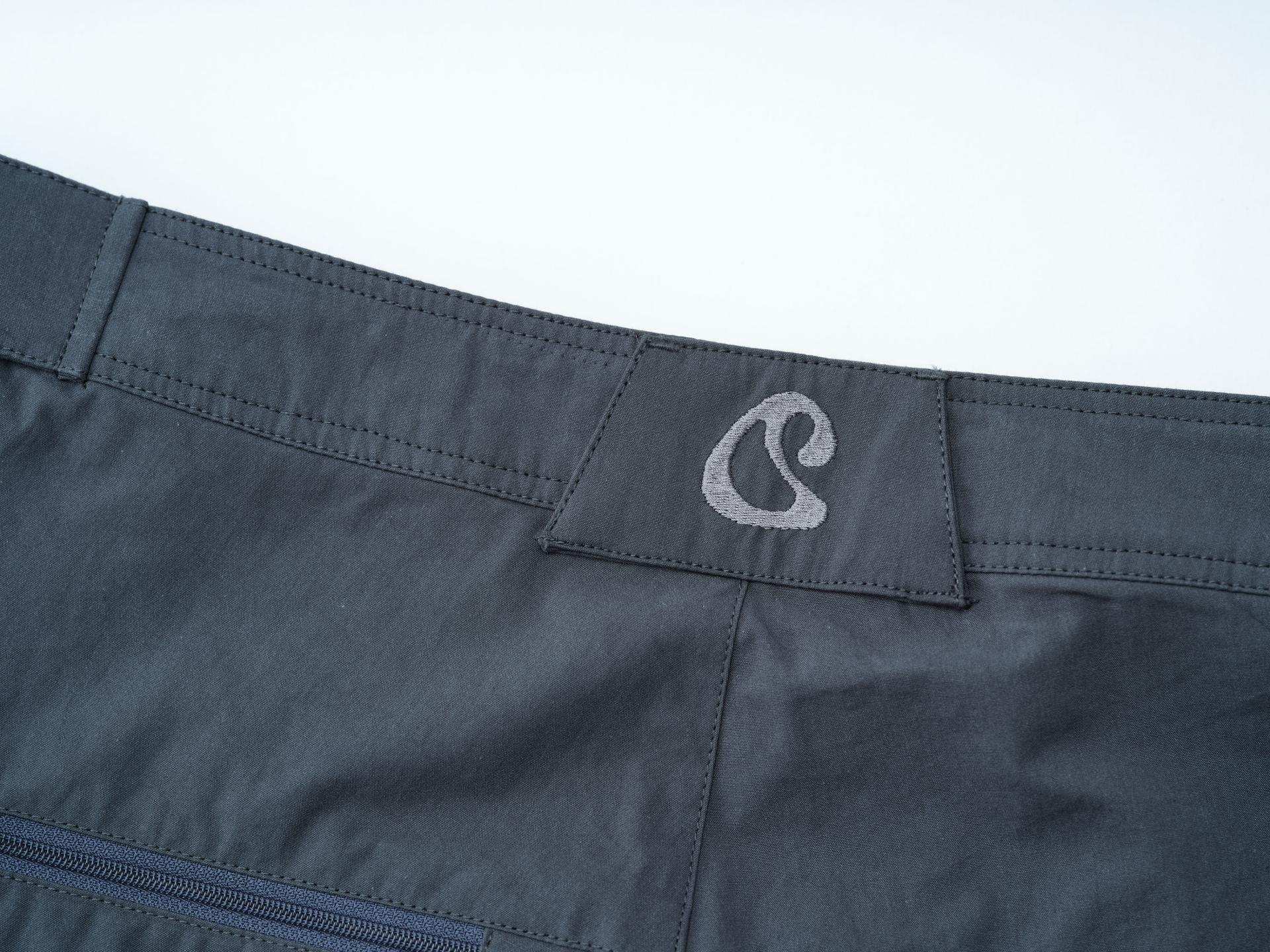 CURVE PINTUCK PANTS BLUE GREY - coyseio