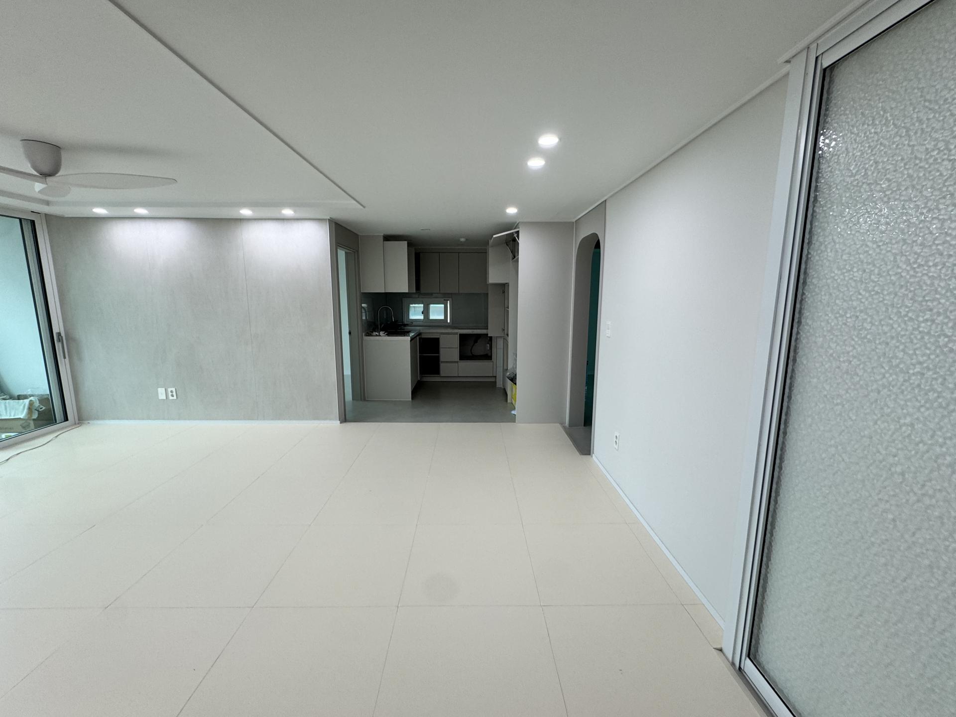 8098f2bd6e556.jpg