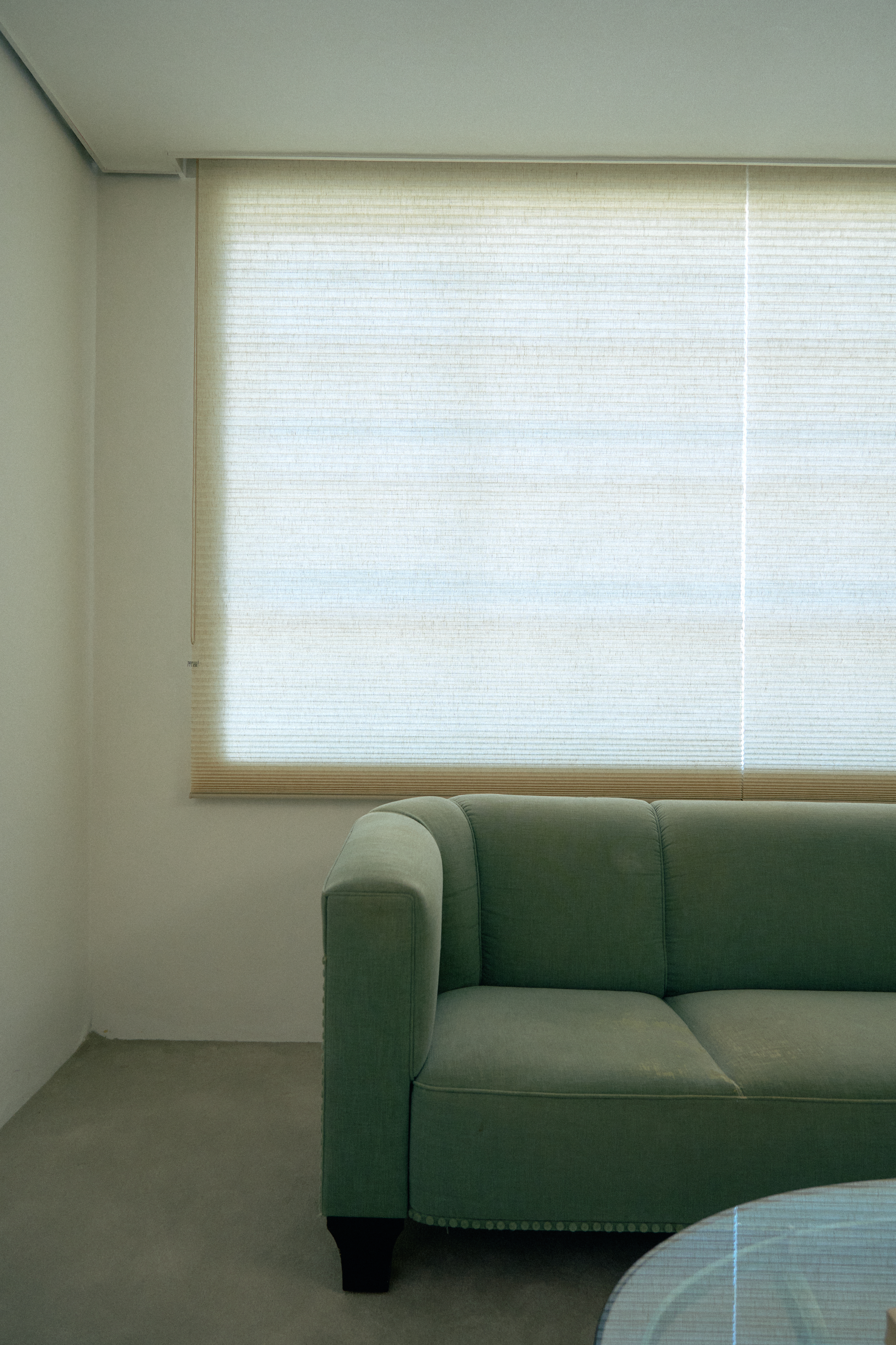BOLD HONEYCOMB SHADE