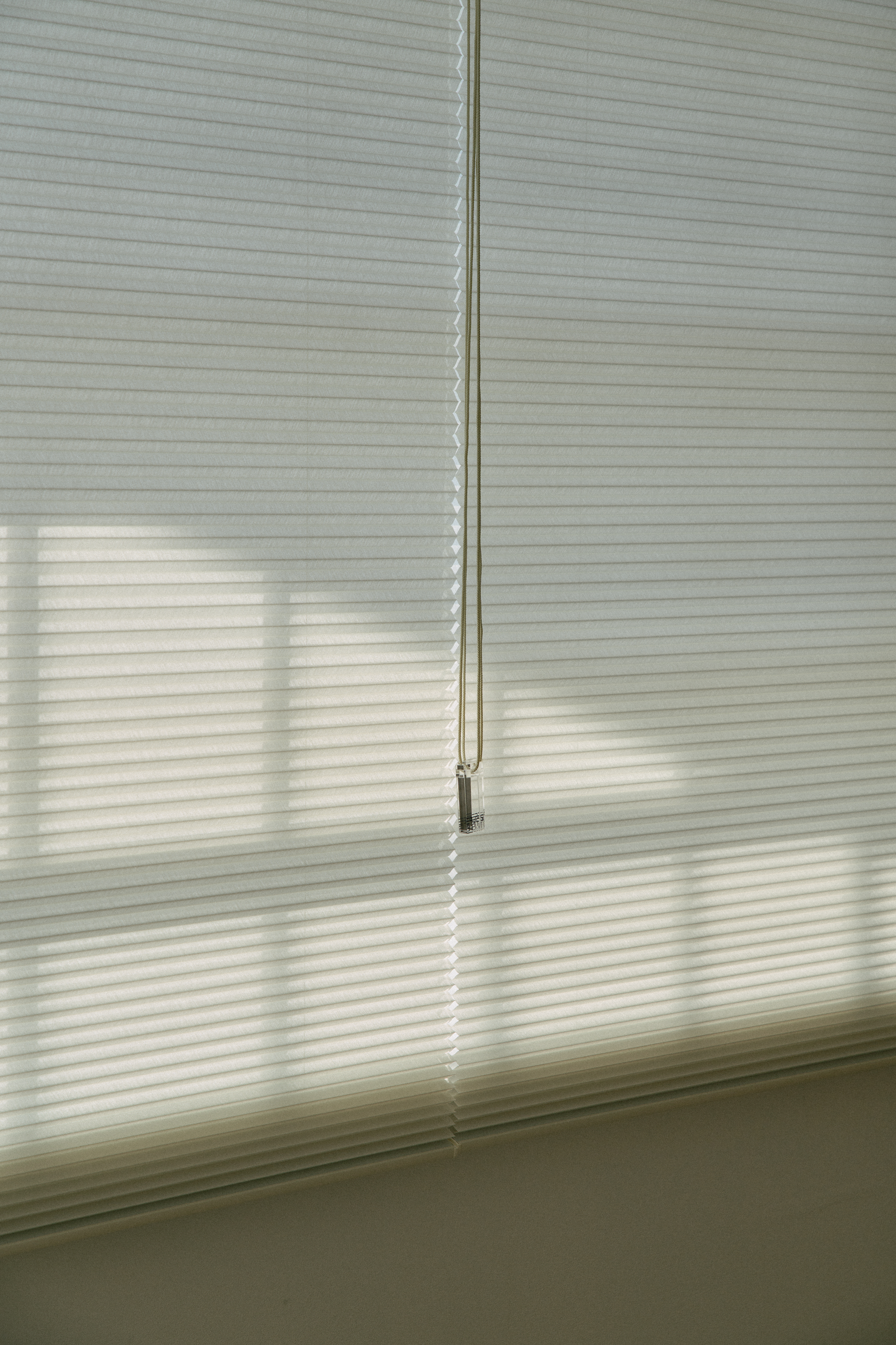 BOLD HONEYCOMB SHADE