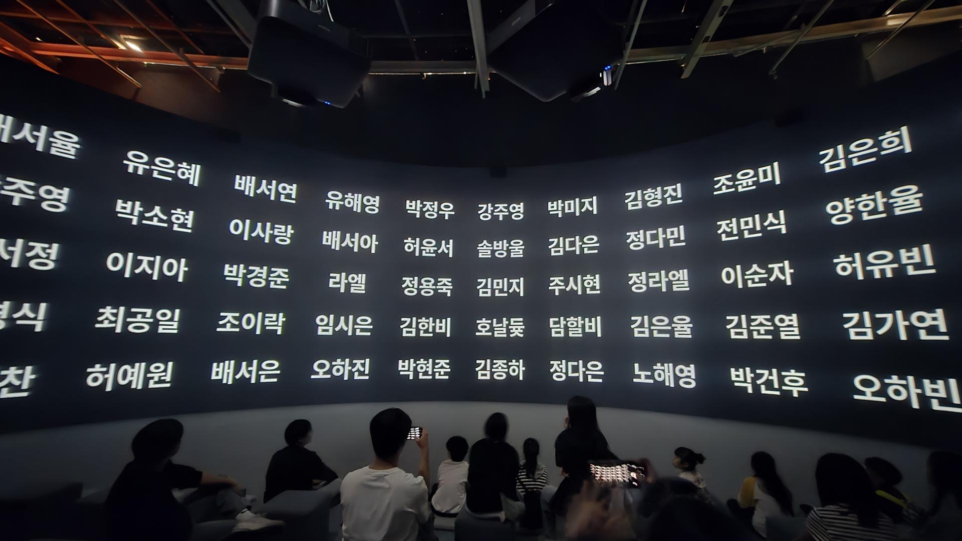 f485e61e1a437.jpg