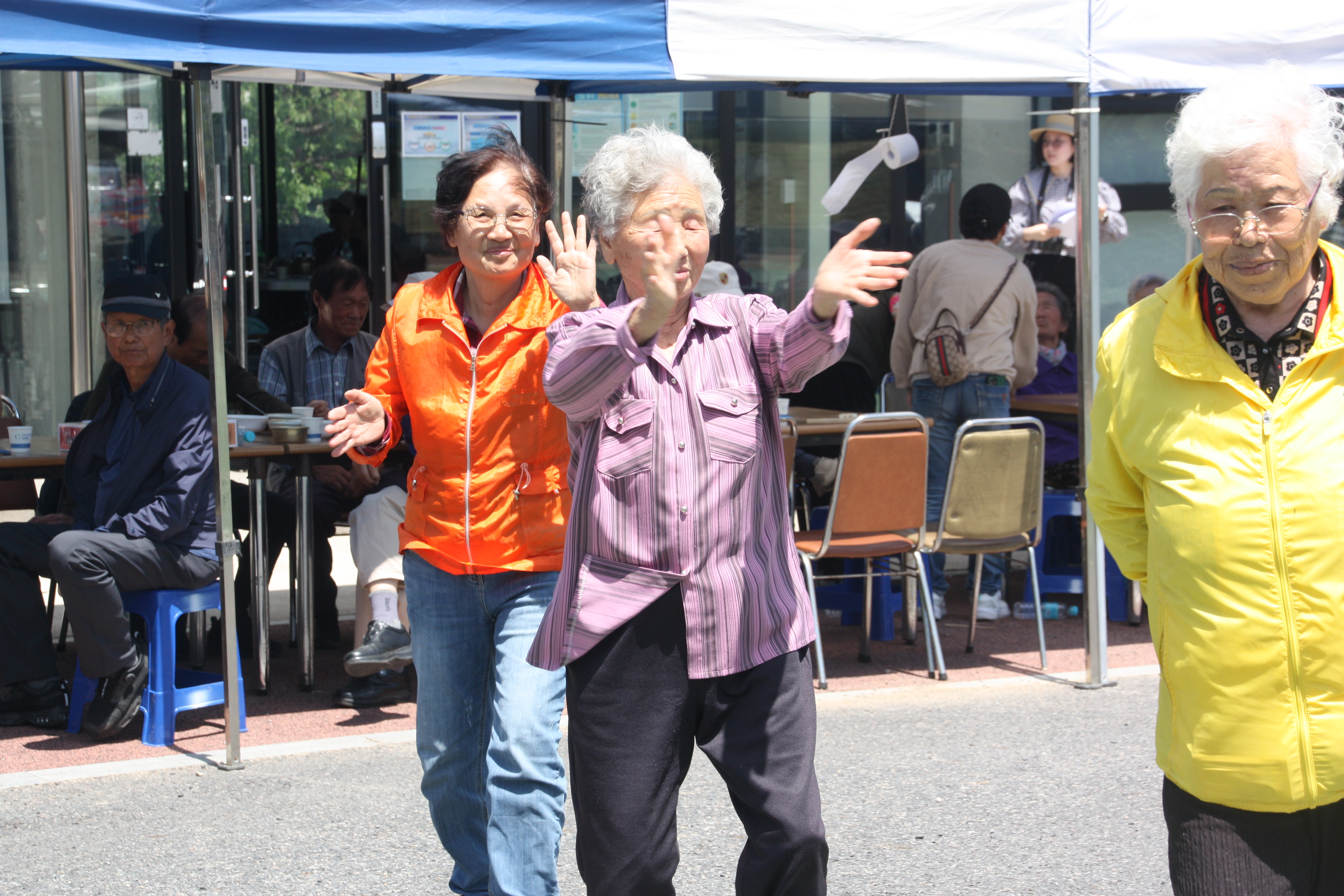 35f3d88bb7377.jpg