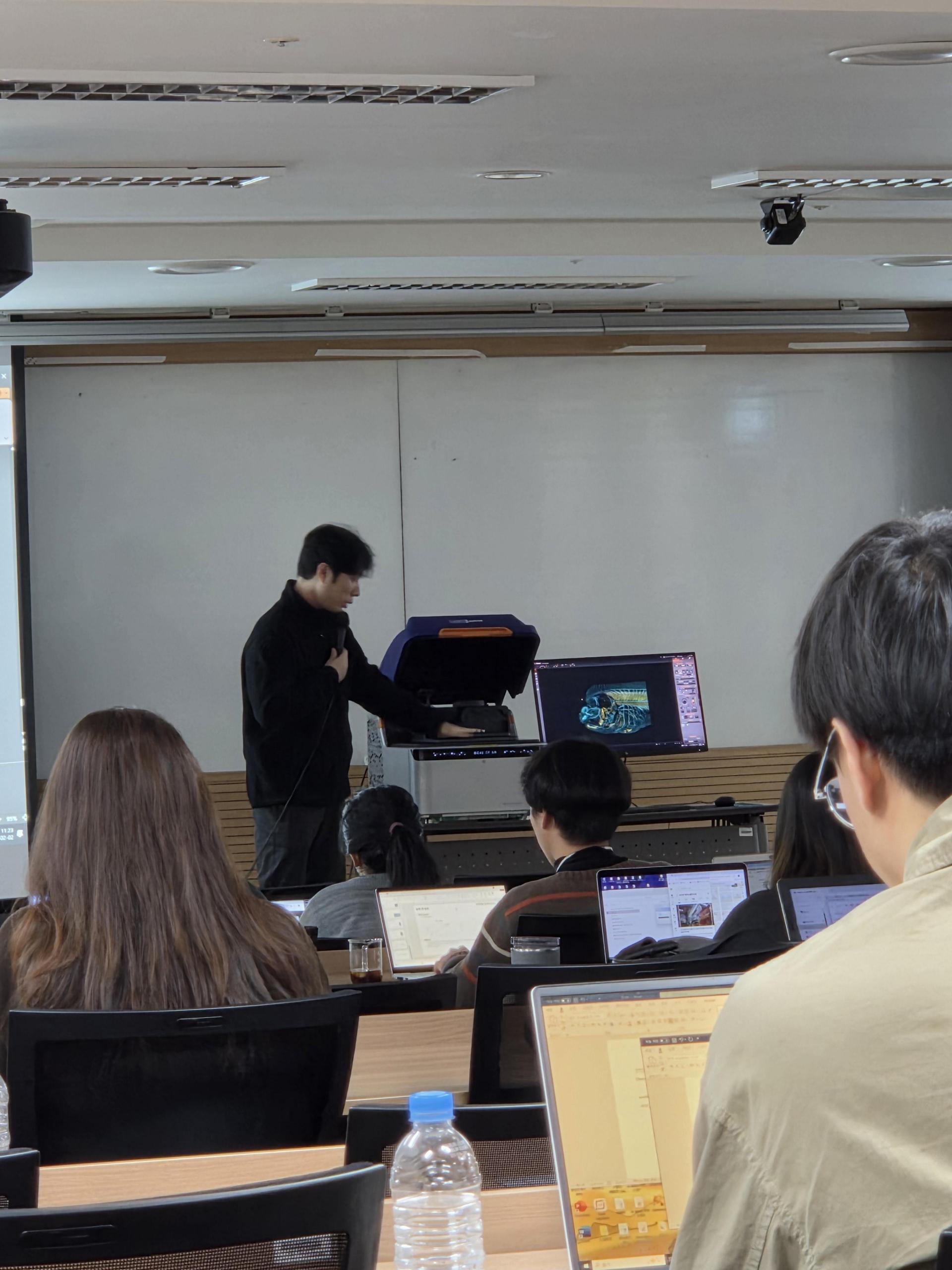 acf0dd390c510.jpg